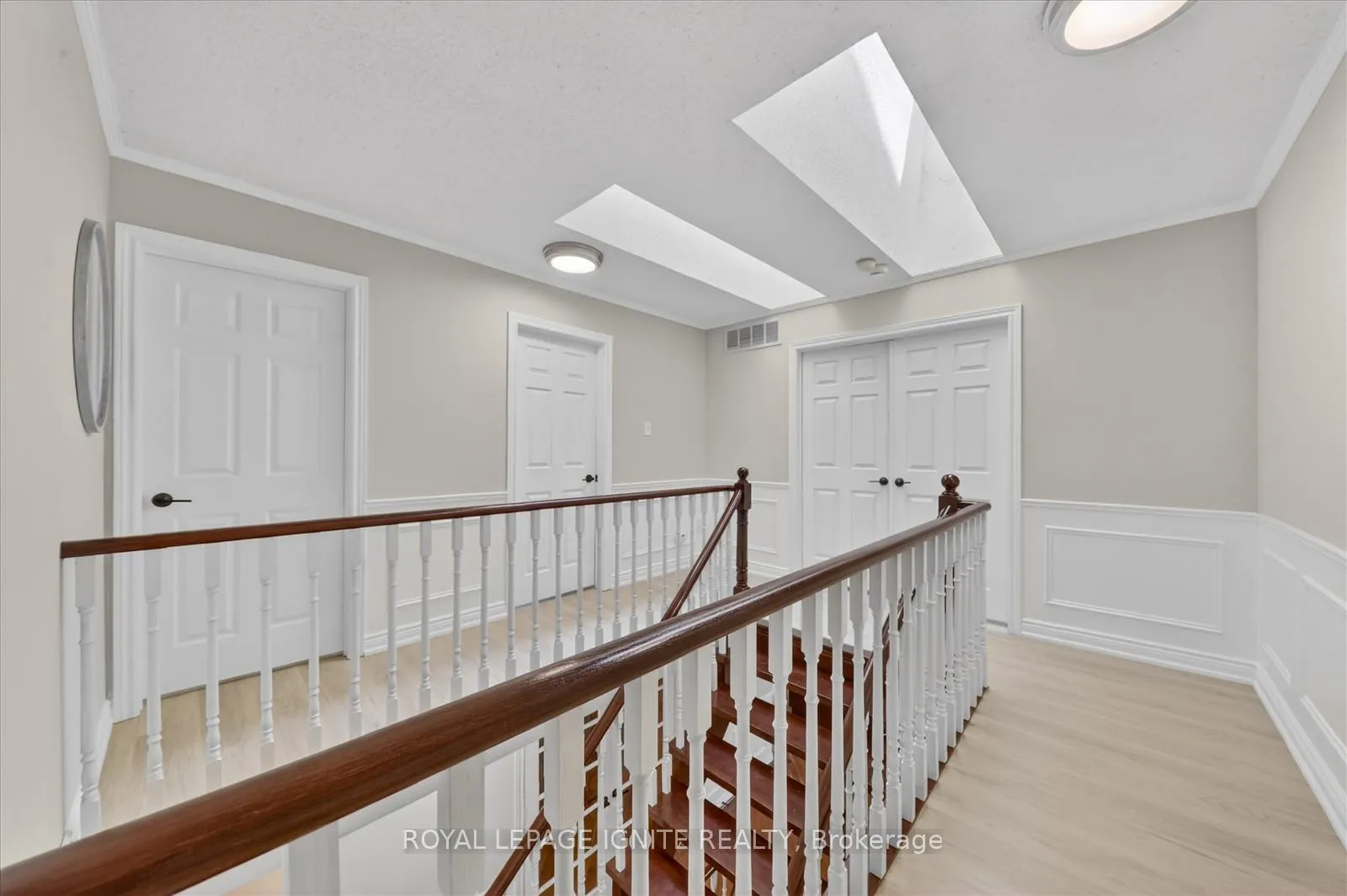 Photo 23 of 885 Baylawn Drive, Pickering, Liverpool — HOMEH