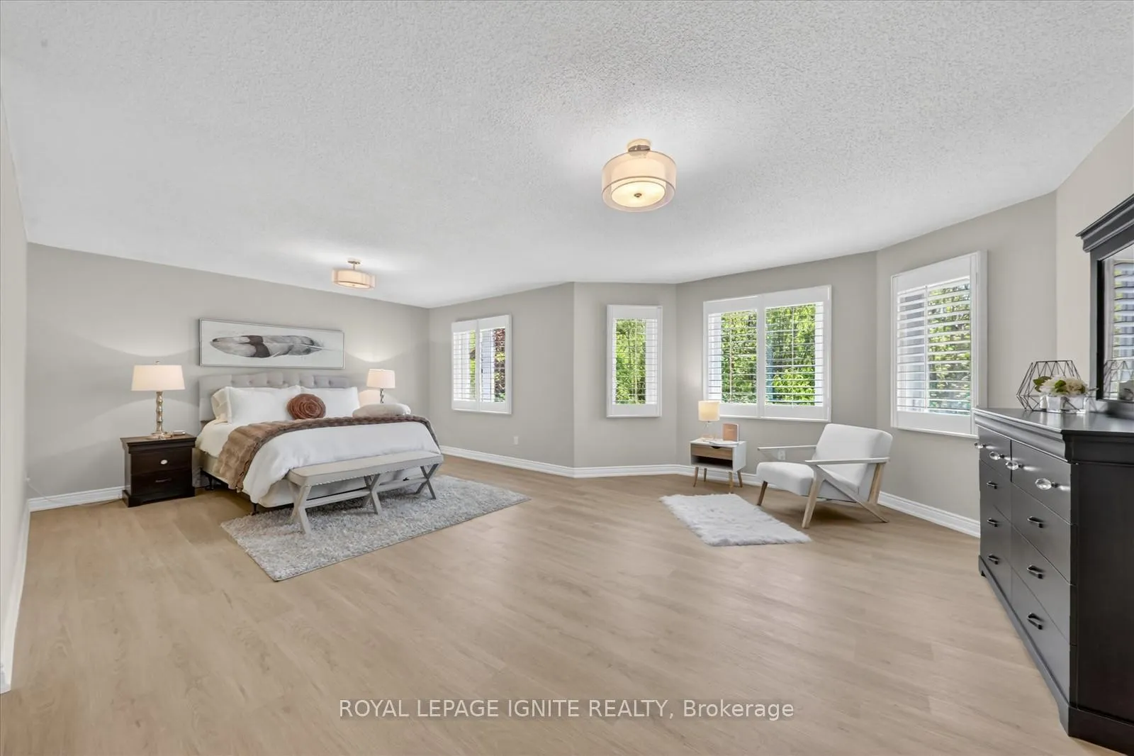 Photo 24 of 885 Baylawn Drive, Pickering, Liverpool — HOMEH