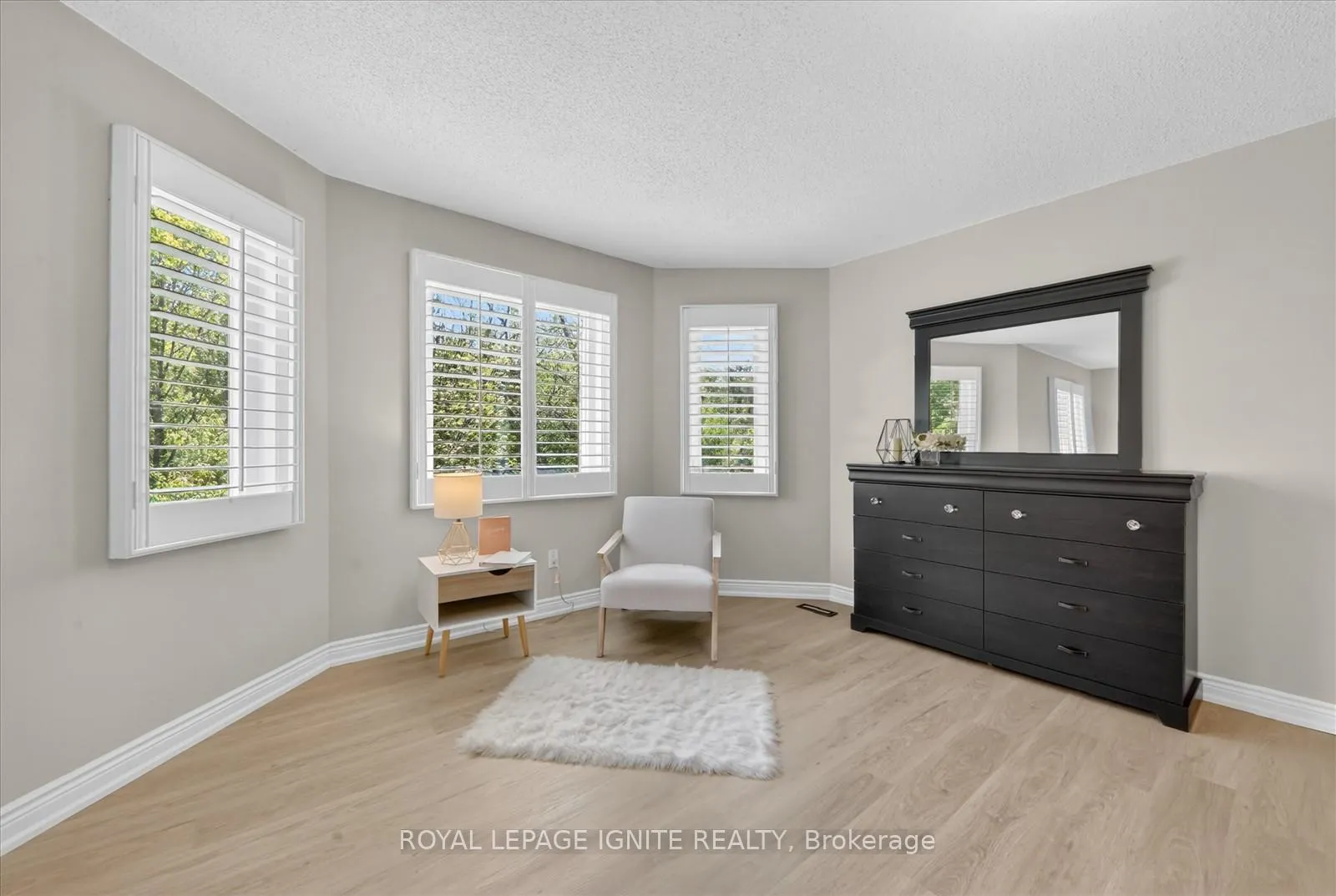 Photo 26 of 885 Baylawn Drive, Pickering, Liverpool — HOMEH