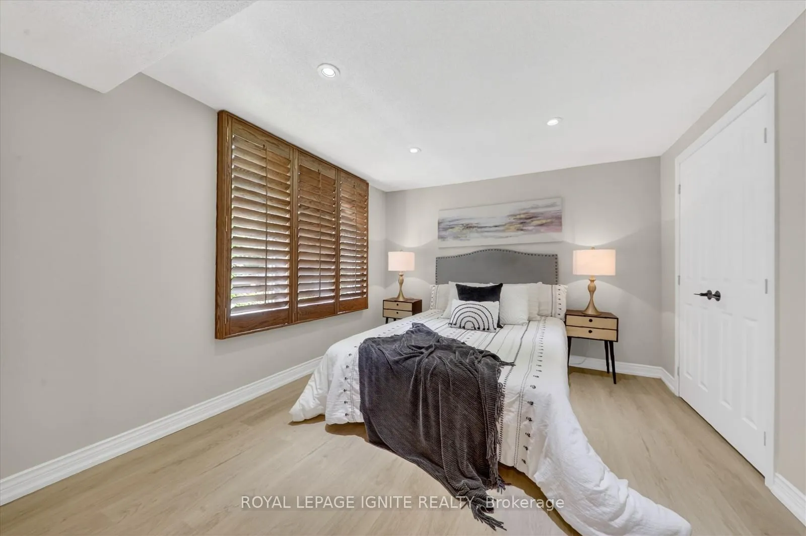 Photo 43 of 885 Baylawn Drive, Pickering, Liverpool — HOMEH