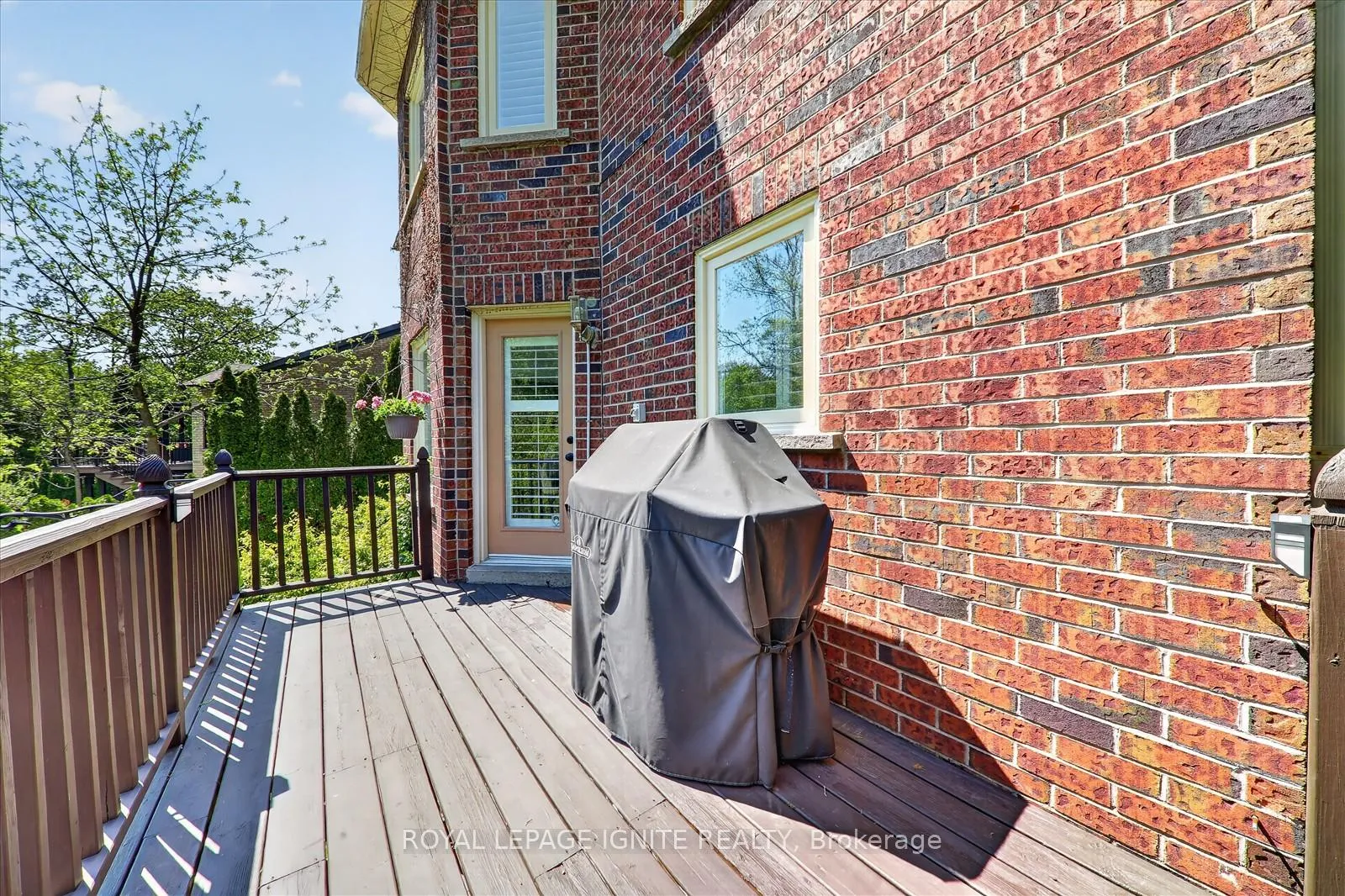 Photo 45 of 885 Baylawn Drive, Pickering, Liverpool — HOMEH