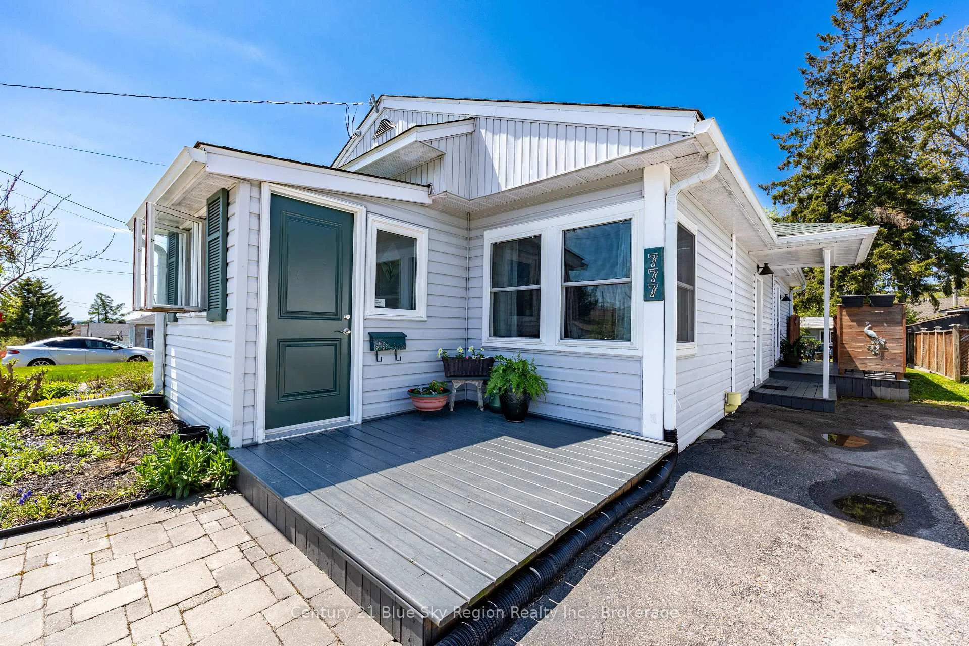 Photo 1 of 777 Douglas Street, North Bay, Central — HOMEH