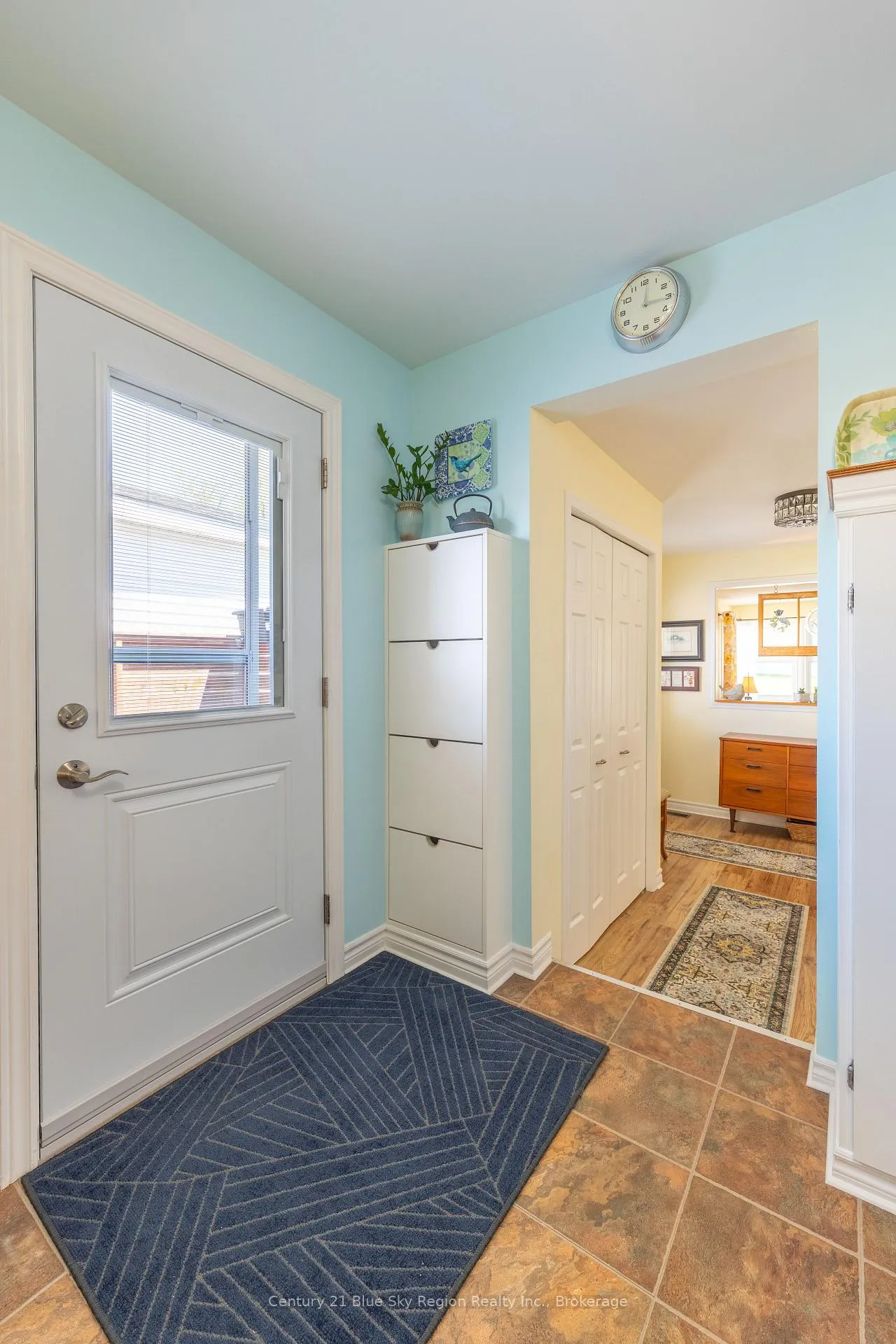 Photo 3 of 777 Douglas Street, North Bay, Central — HOMEH