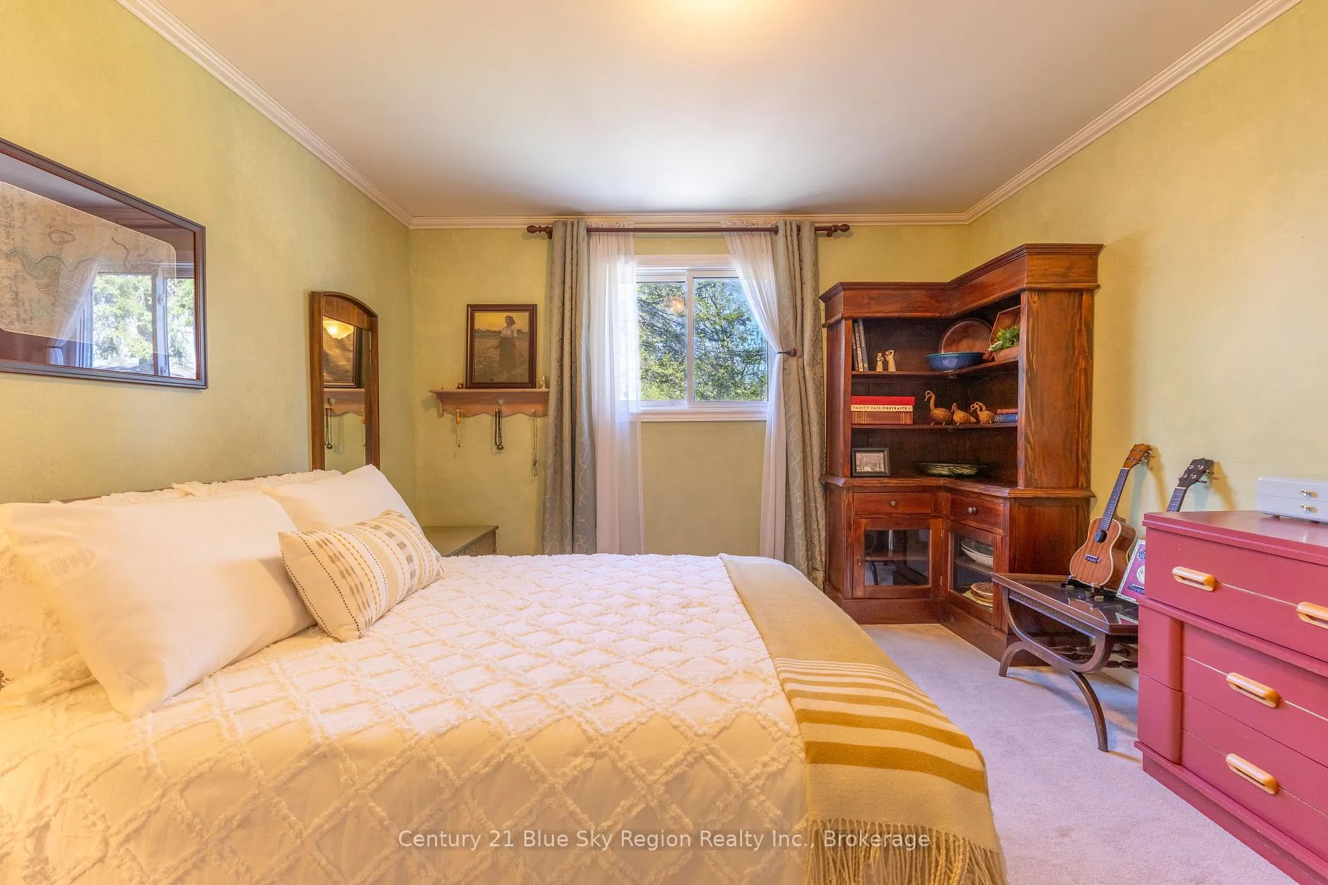 Photo 9 of 777 Douglas Street, North Bay, Central — HOMEH