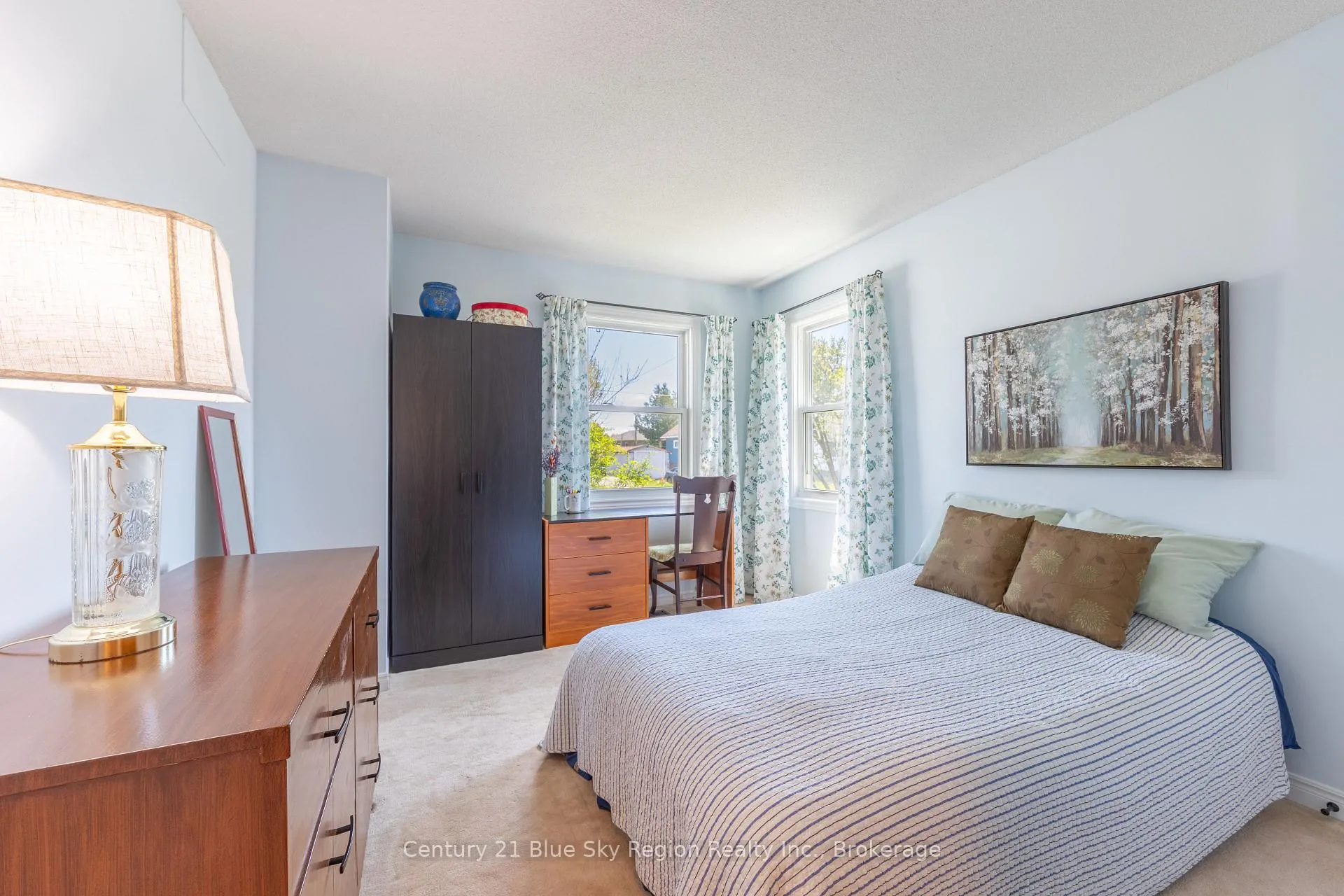 Photo 16 of 777 Douglas Street, North Bay, Central — HOMEH