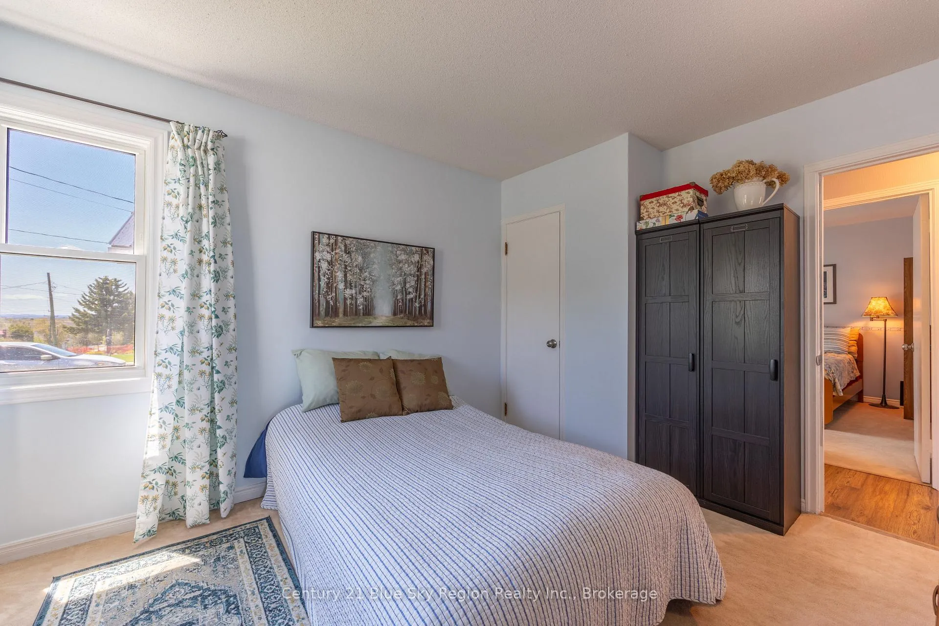 Photo 17 of 777 Douglas Street, North Bay, Central — HOMEH