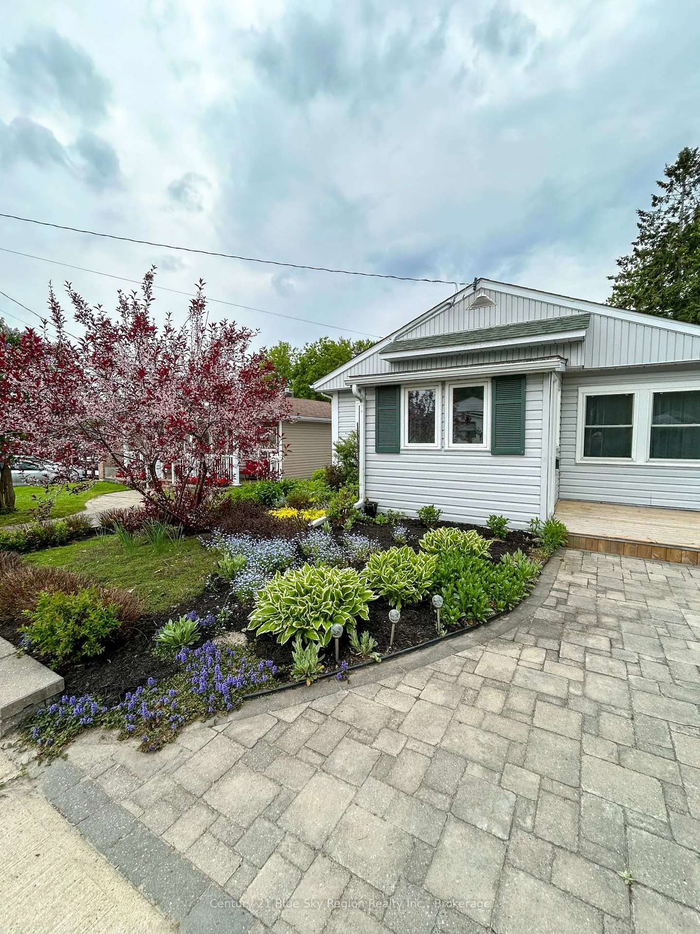 Photo 30 of 777 Douglas Street, North Bay, Central — HOMEH