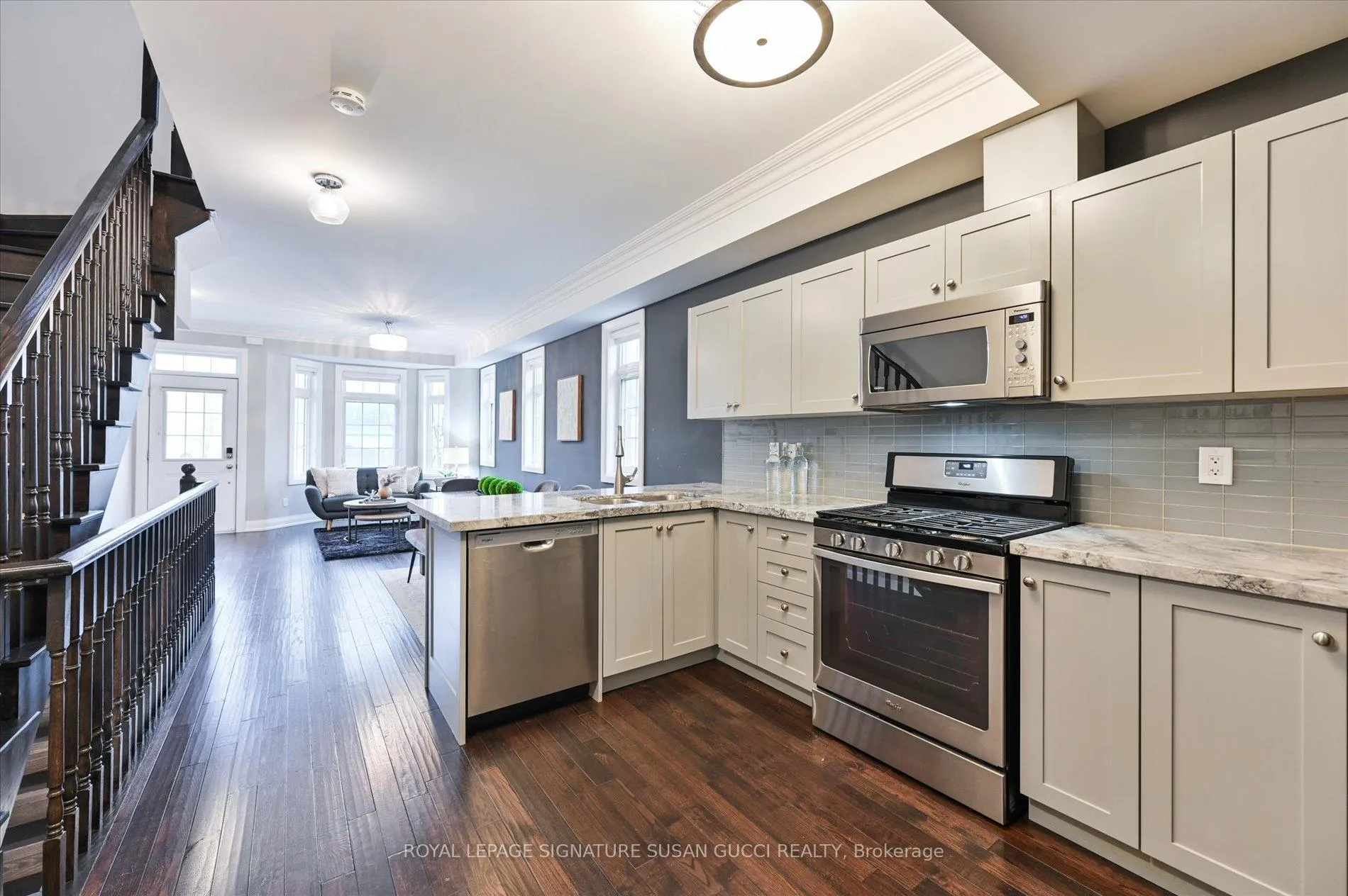 Photo 11 of 2833 St. Clair Avenue E, Toronto, O'Connor-Parkview — HOMEH