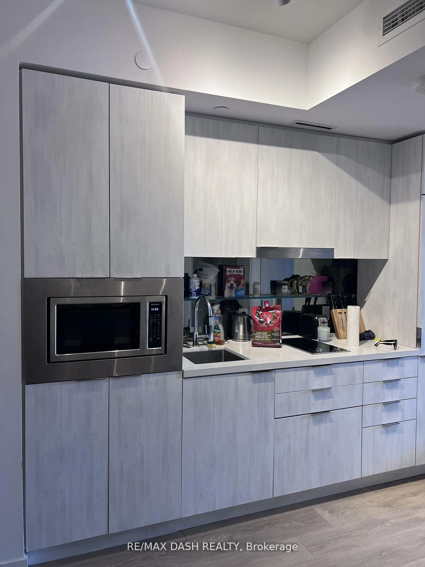 Photo 4 of Unit 1502, 215 Queen Street W, Toronto, University — HOMEH