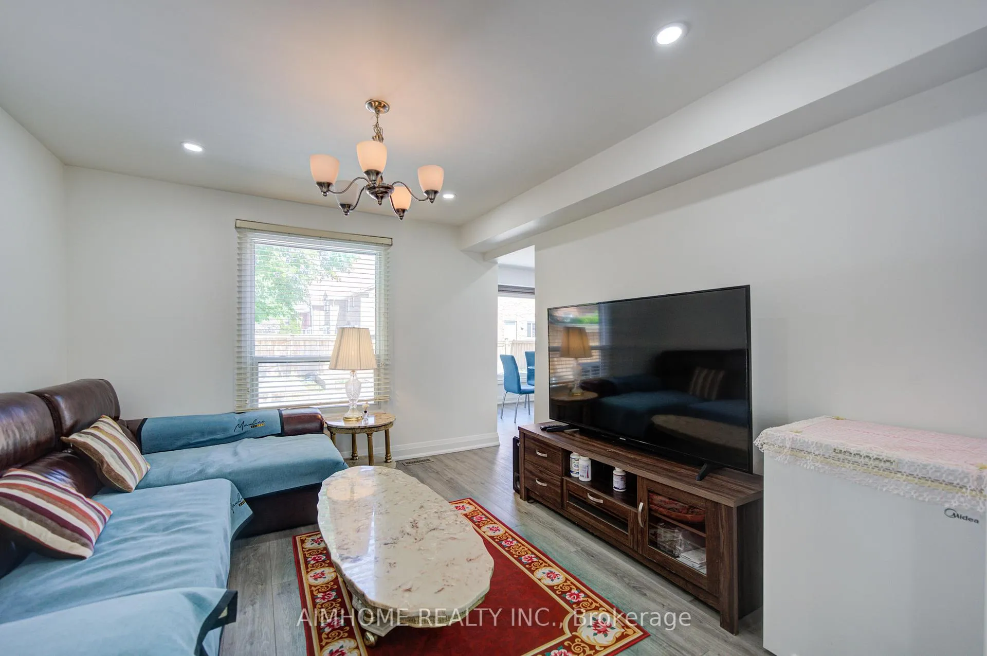 Photo 15 of 17 Garnish Green main, Markham, Markham Village — HOMEH