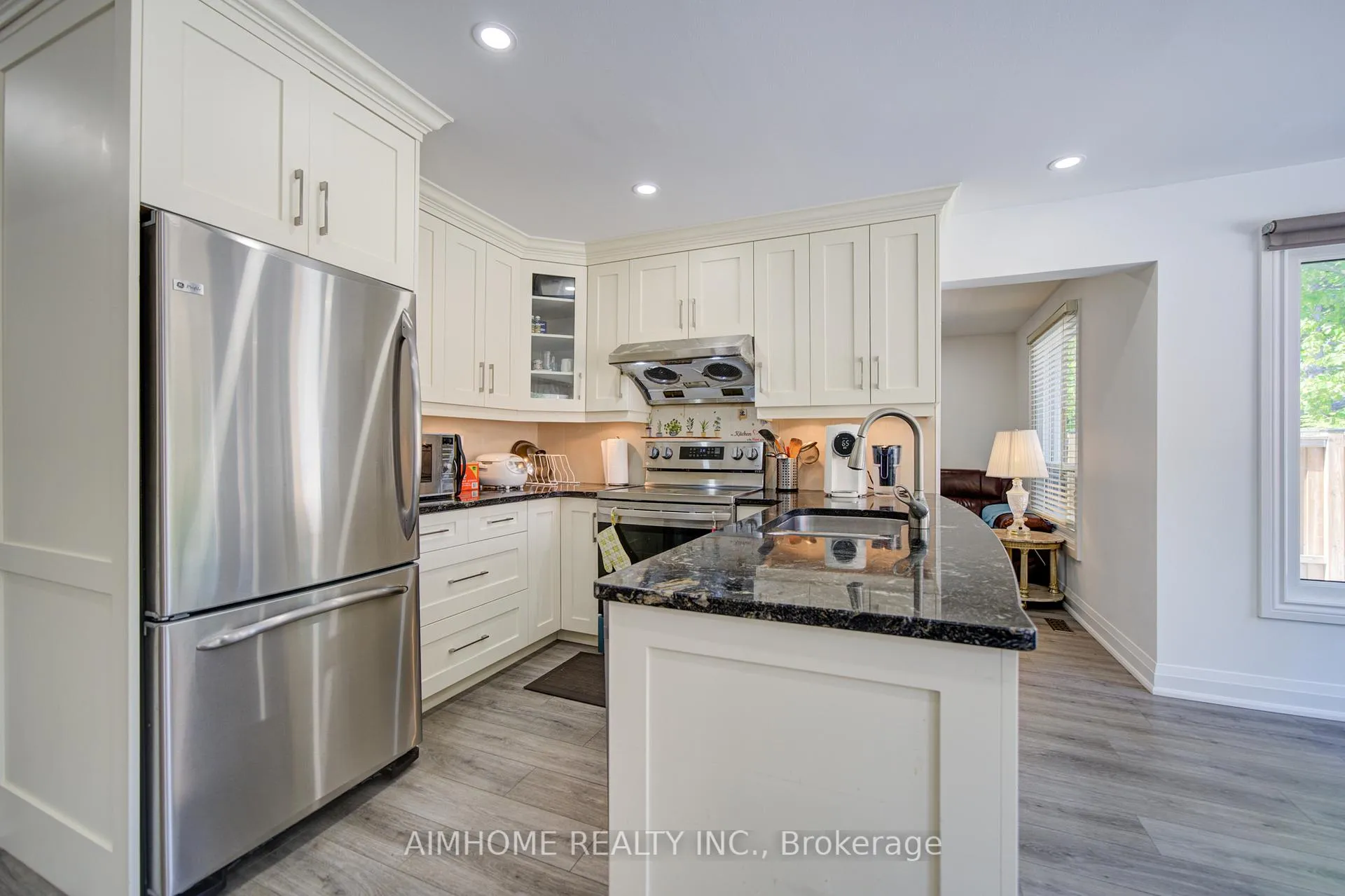 Photo 17 of 17 Garnish Green main, Markham, Markham Village — HOMEH