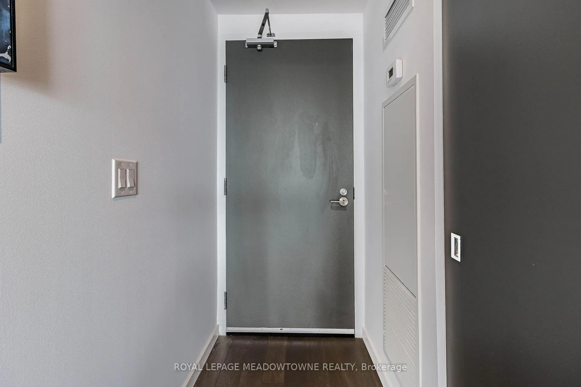 Photo 5 of Unit 1902, 170 Bayview Avenue, Toronto, Moss Park — HOMEH