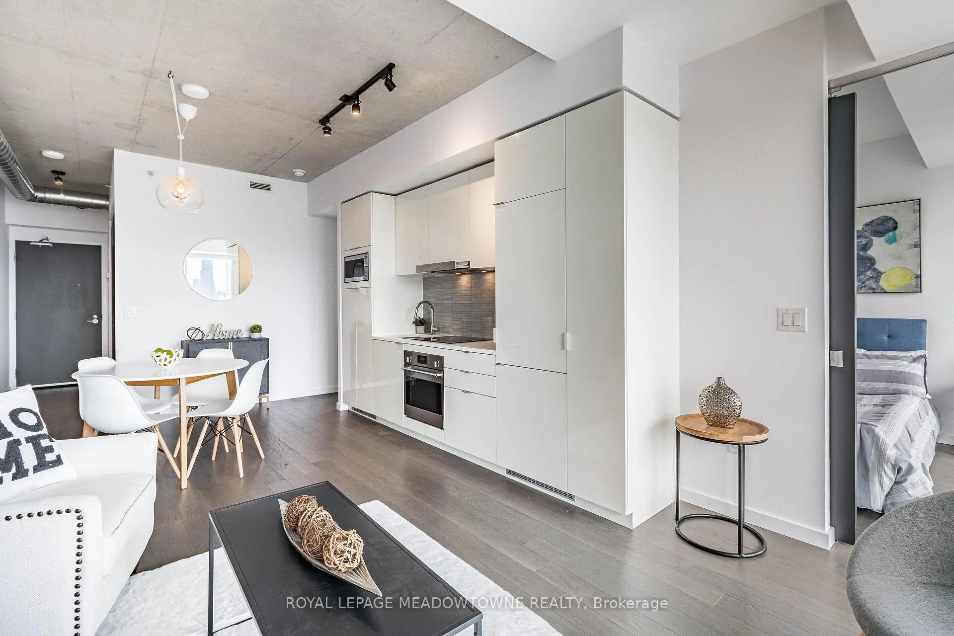 Photo 11 of Unit 1902, 170 Bayview Avenue, Toronto, Moss Park — HOMEH