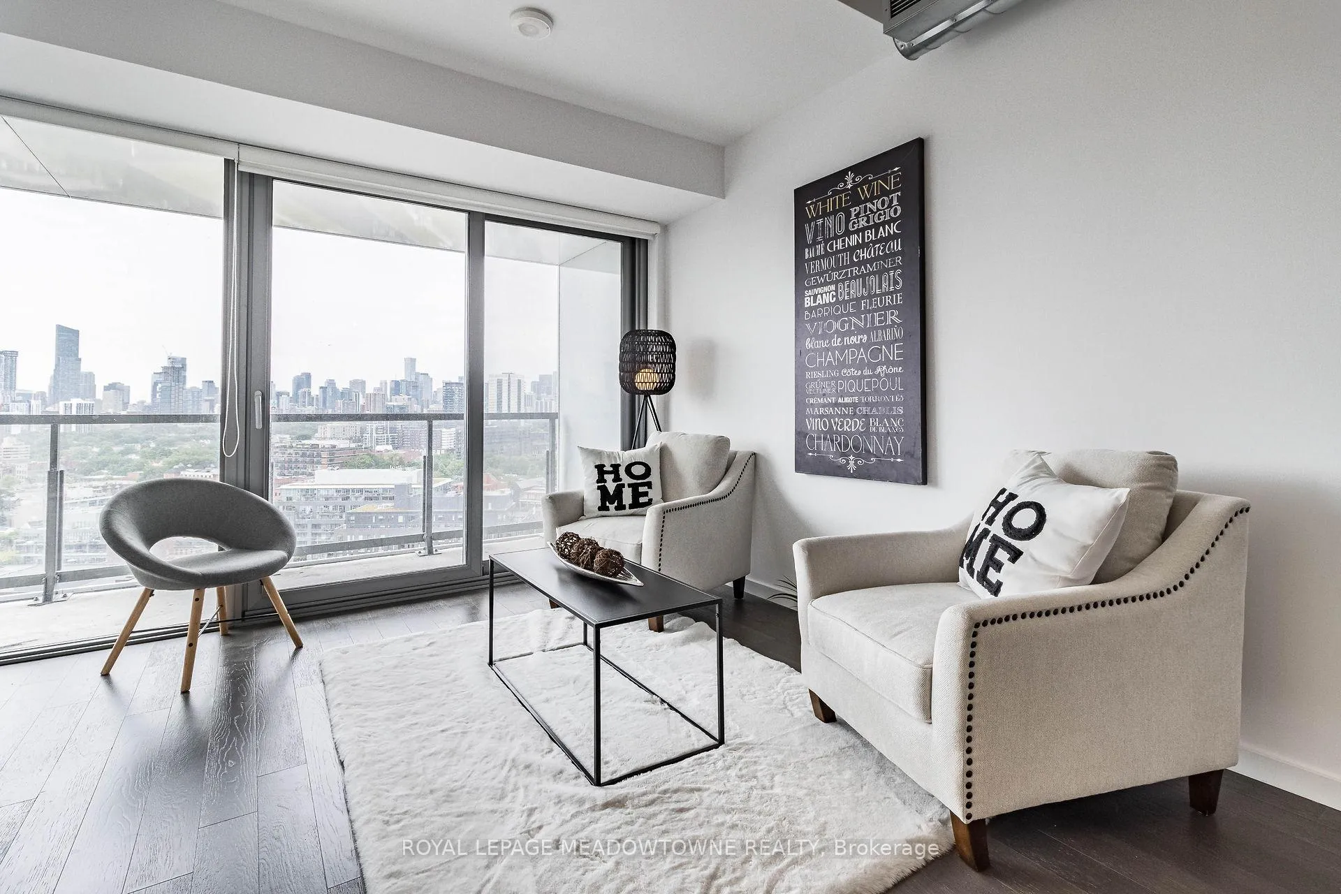 Photo 15 of Unit 1902, 170 Bayview Avenue, Toronto, Moss Park — HOMEH
