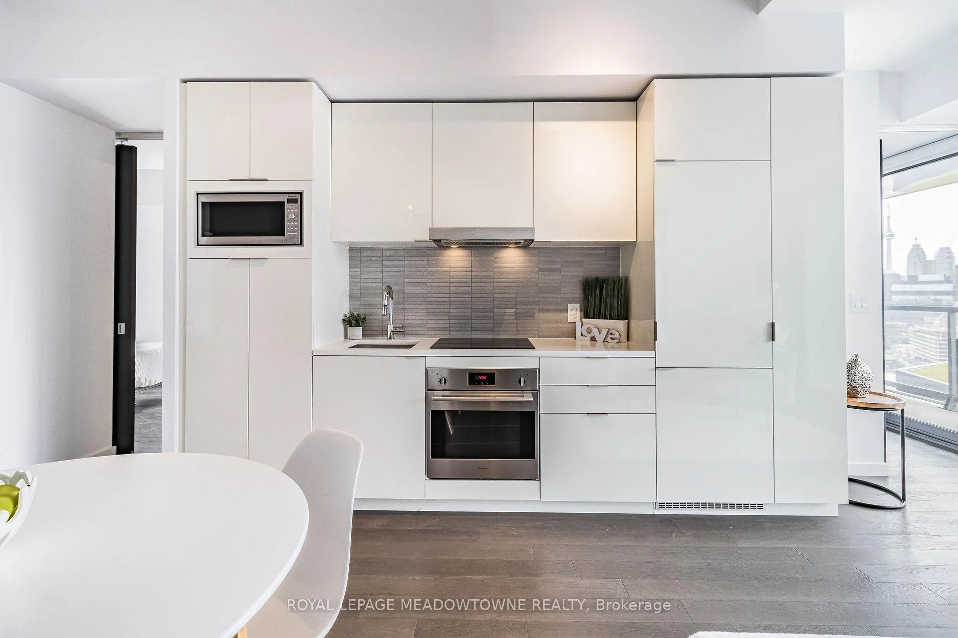 Photo 18 of Unit 1902, 170 Bayview Avenue, Toronto, Moss Park — HOMEH