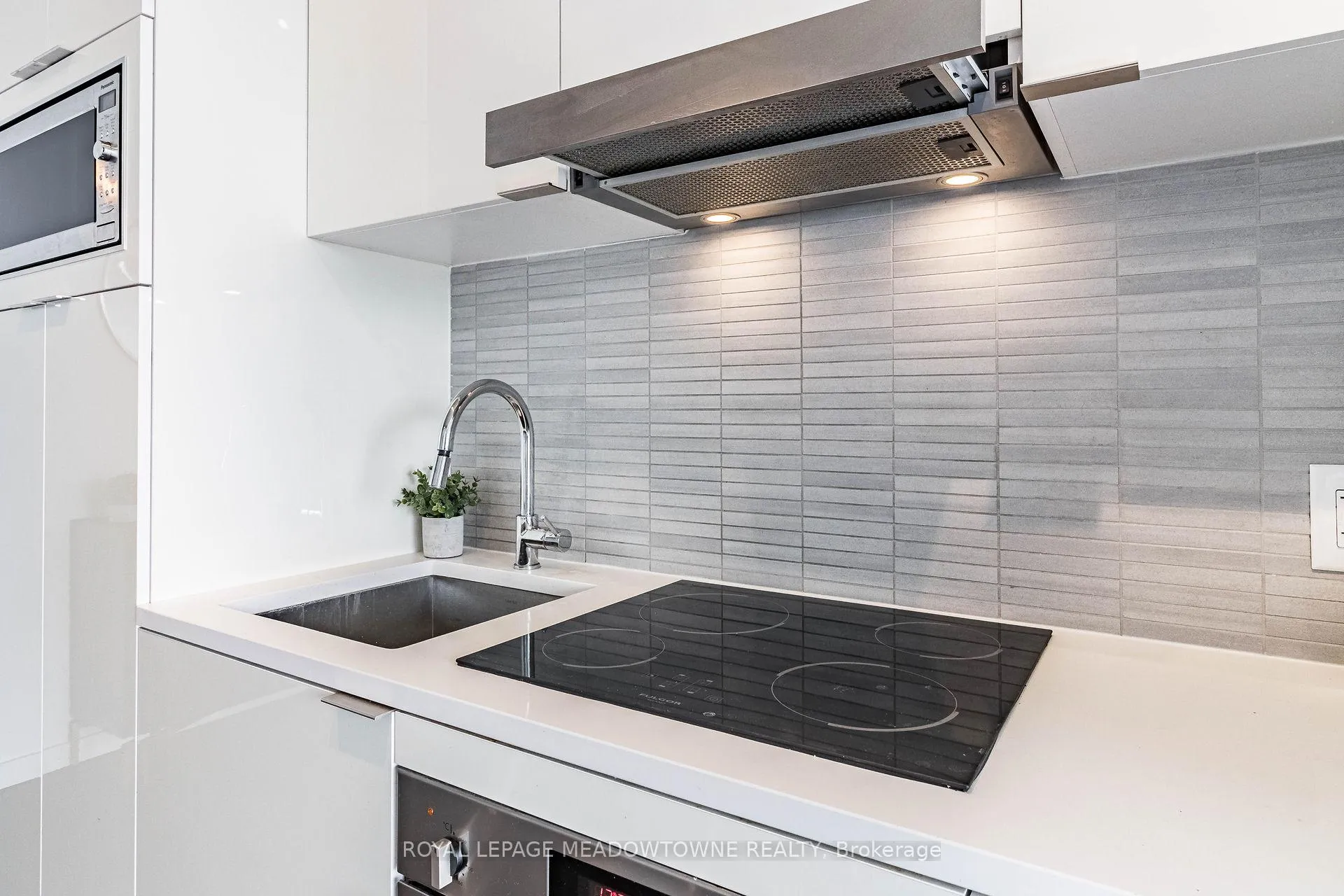 Photo 21 of Unit 1902, 170 Bayview Avenue, Toronto, Moss Park — HOMEH