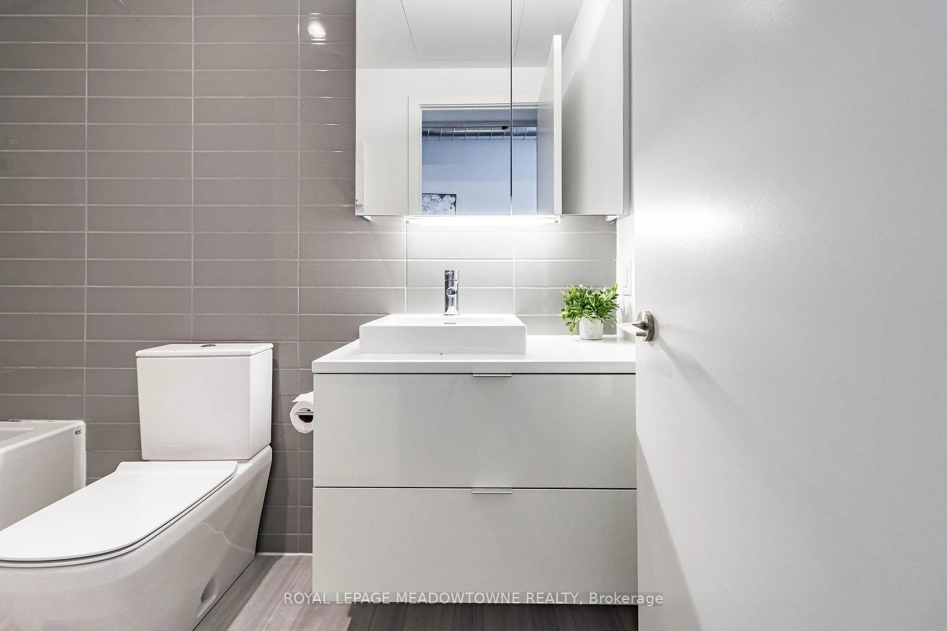 Photo 25 of Unit 1902, 170 Bayview Avenue, Toronto, Moss Park — HOMEH