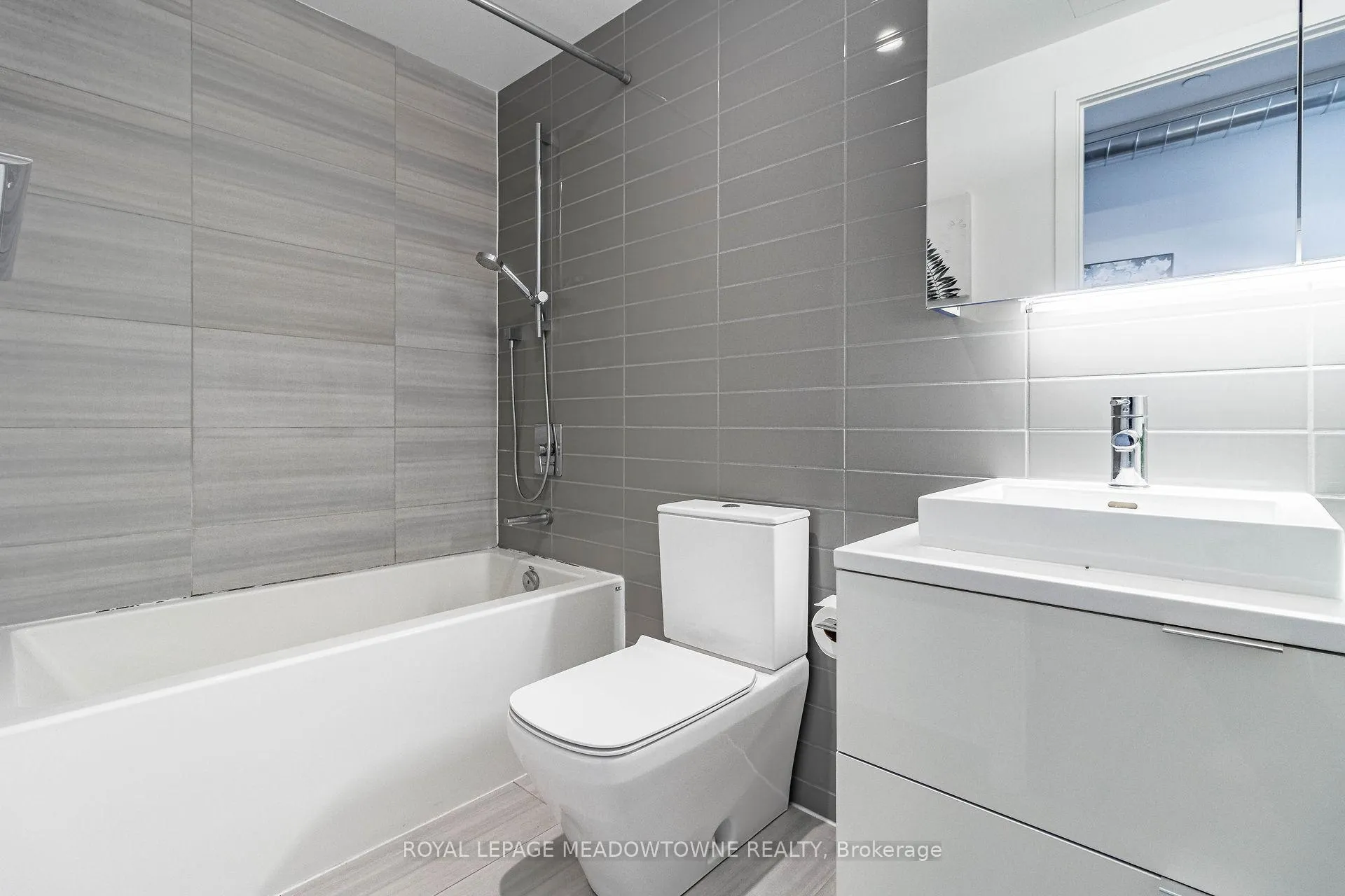 Photo 26 of Unit 1902, 170 Bayview Avenue, Toronto, Moss Park — HOMEH