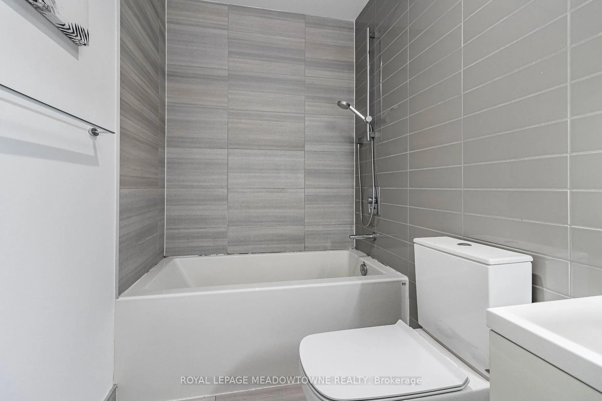 Photo 27 of Unit 1902, 170 Bayview Avenue, Toronto, Moss Park — HOMEH