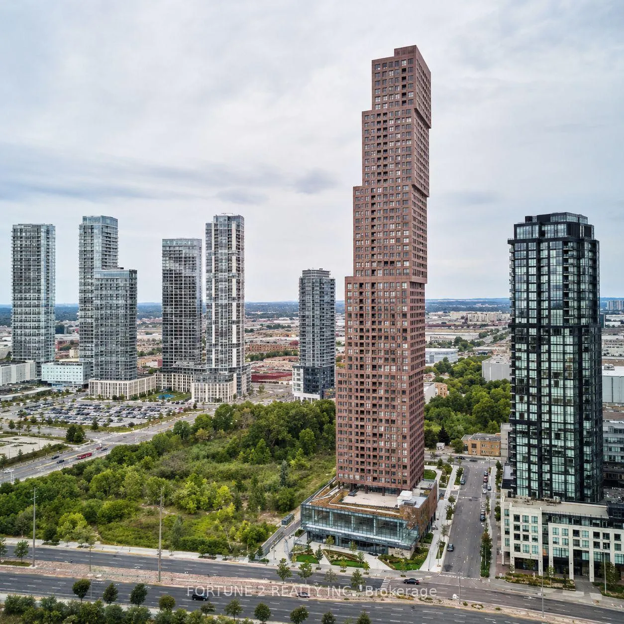 Photo 1 of Unit 4602, 2920 Highway 7 Road, Vaughan, Concord — HOMEH