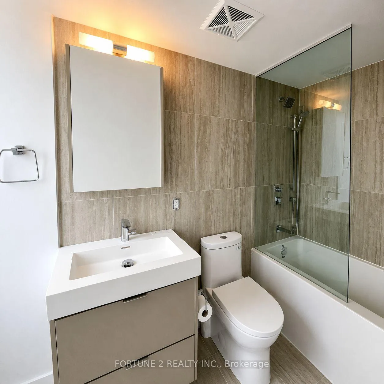 Photo 7 of Unit 4602, 2920 Highway 7 Road, Vaughan, Concord — HOMEH