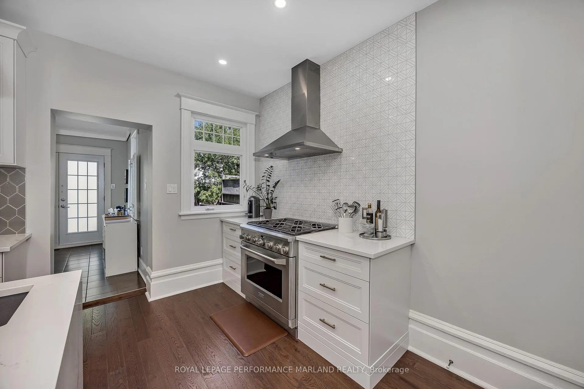 Photo 6 of 31 Willard Street, Ottawa, Old Ottawa South — HOMEH