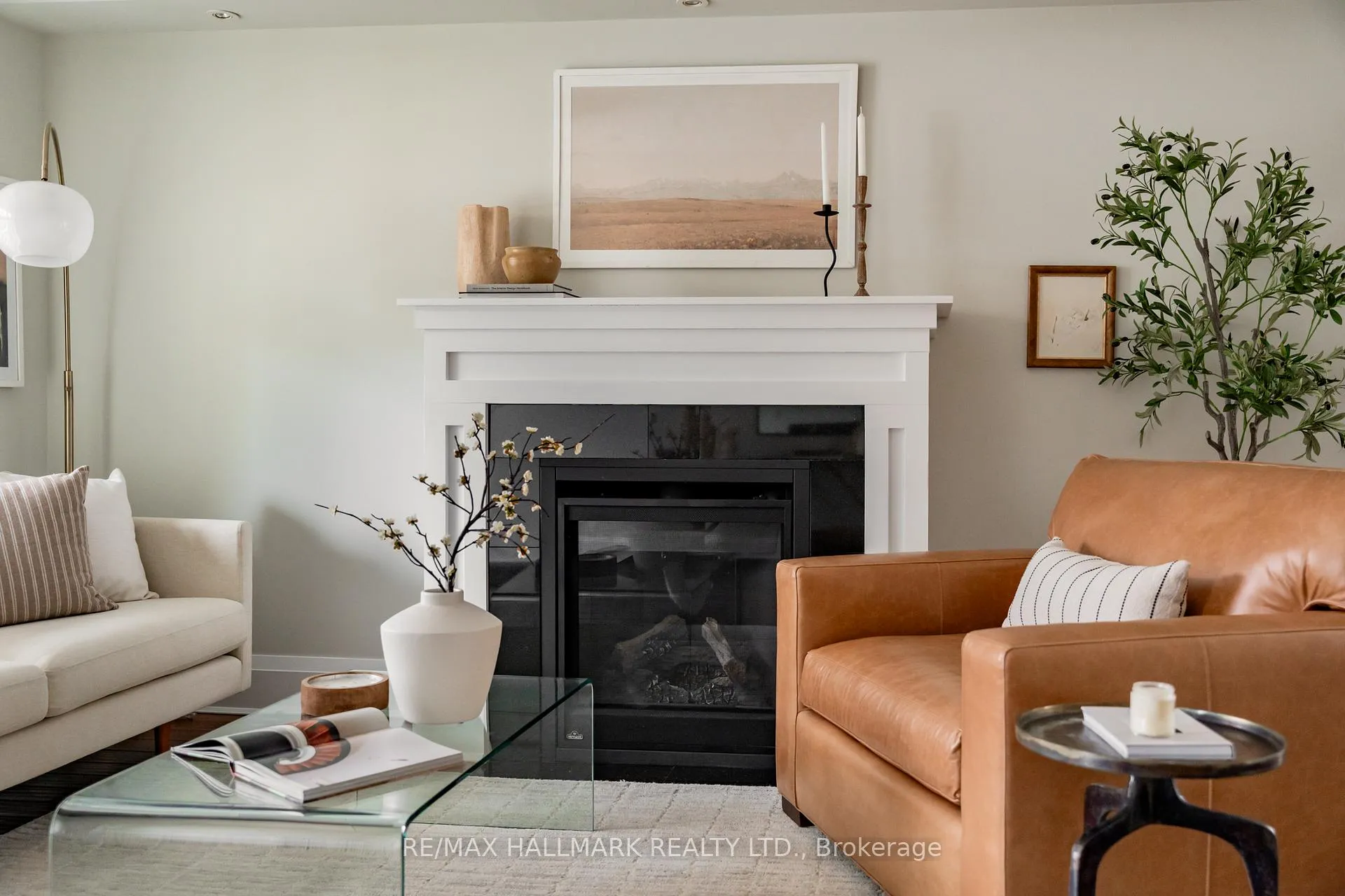 Photo 4 of 4 Wayland Avenue, Toronto, East End-Danforth — HOMEH