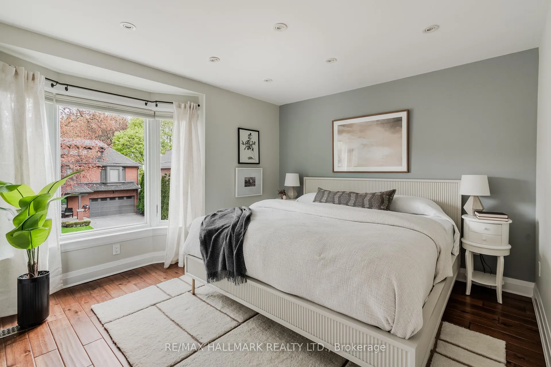 Photo 13 of 4 Wayland Avenue, Toronto, East End-Danforth — HOMEH