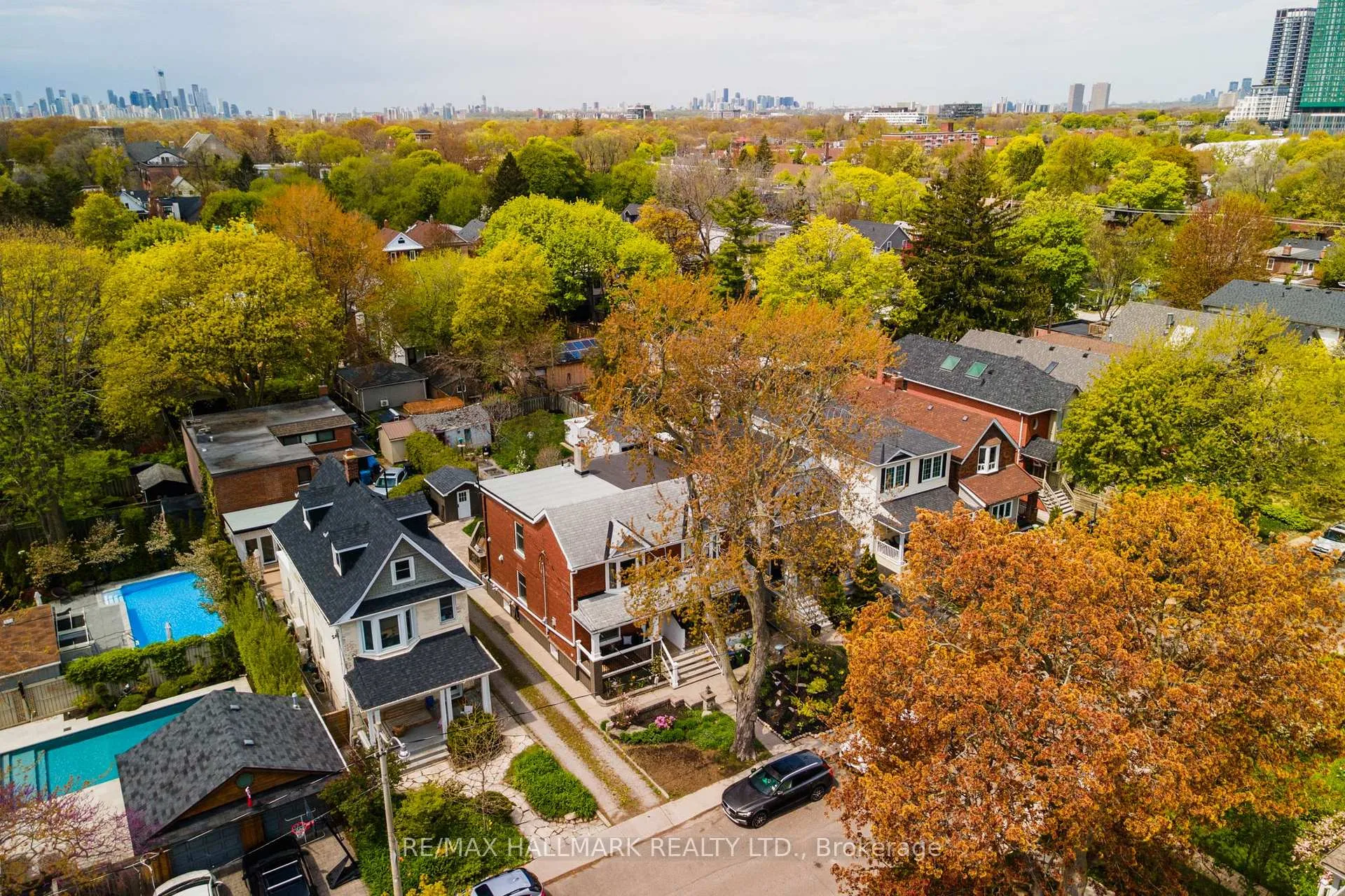 Photo 27 of 4 Wayland Avenue, Toronto, East End-Danforth — HOMEH
