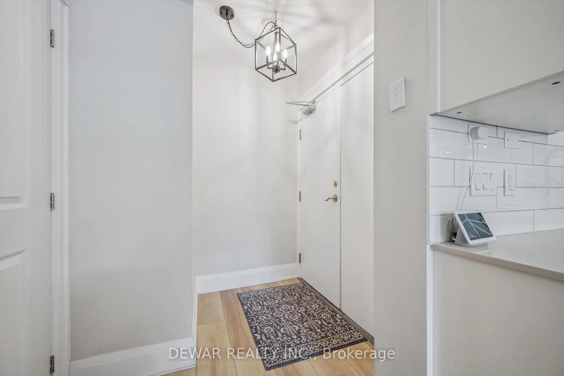 Photo 2 of Unit 101, 688 Preston Parkway, Cambridge, Preston North — HOMEH