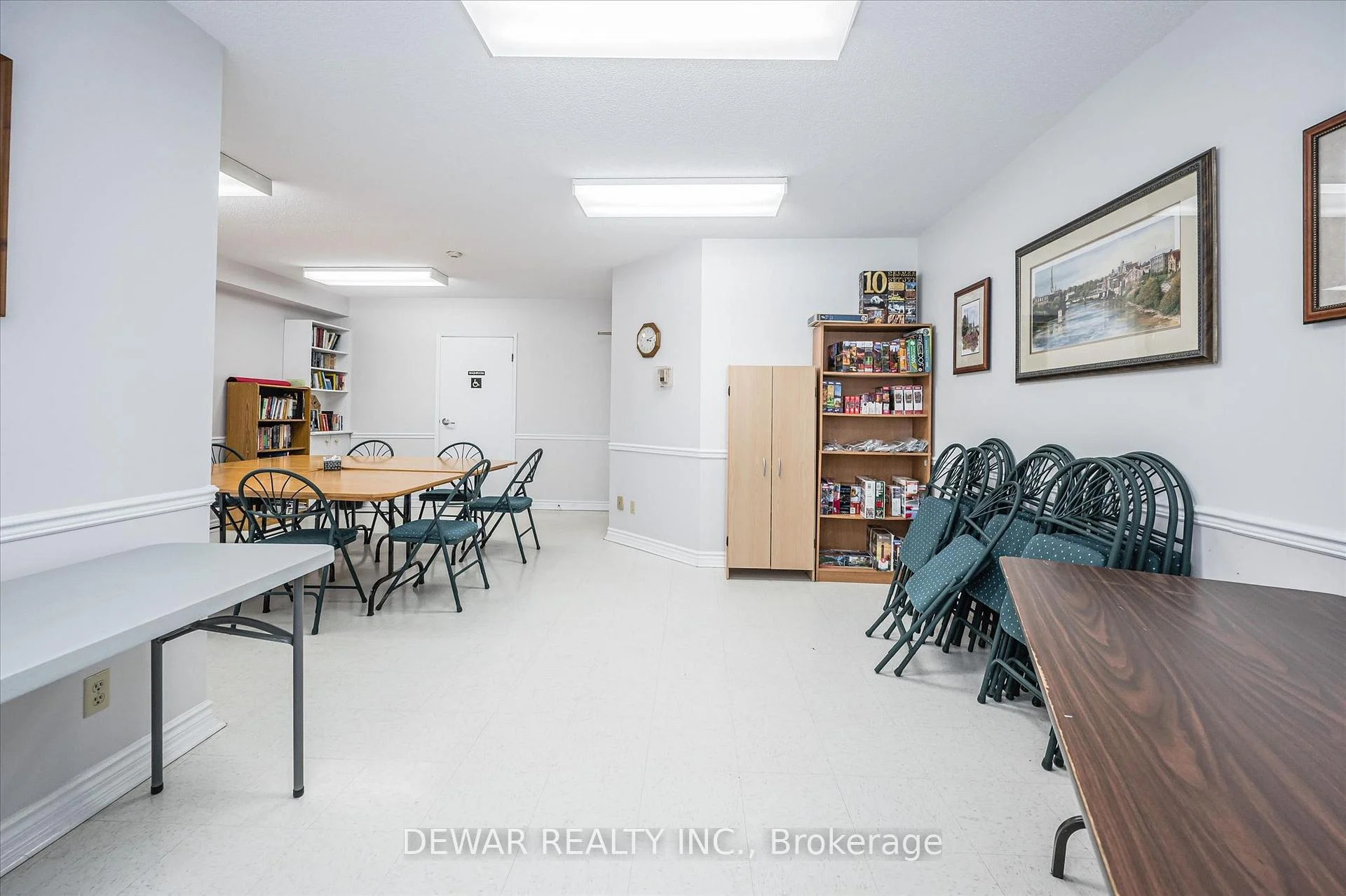 Photo 56 of Unit 101, 688 Preston Parkway, Cambridge, Preston North — HOMEH