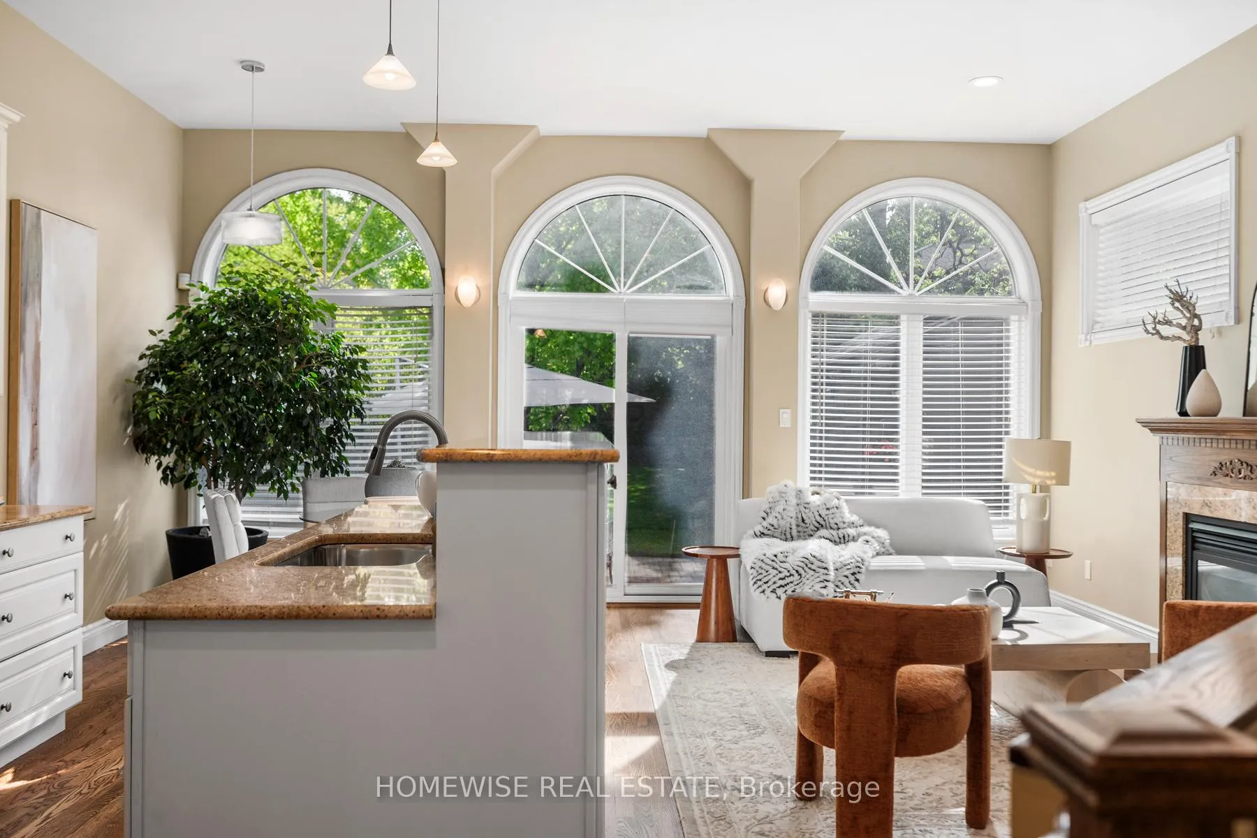 Photo 9 of 176 Rumsey Road, Toronto, Leaside — HOMEH