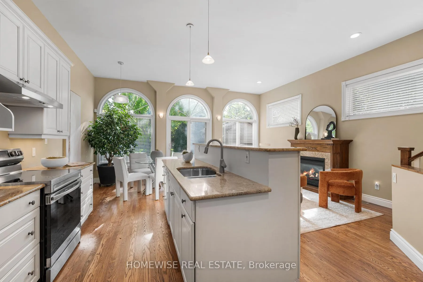 Photo 10 of 176 Rumsey Road, Toronto, Leaside — HOMEH
