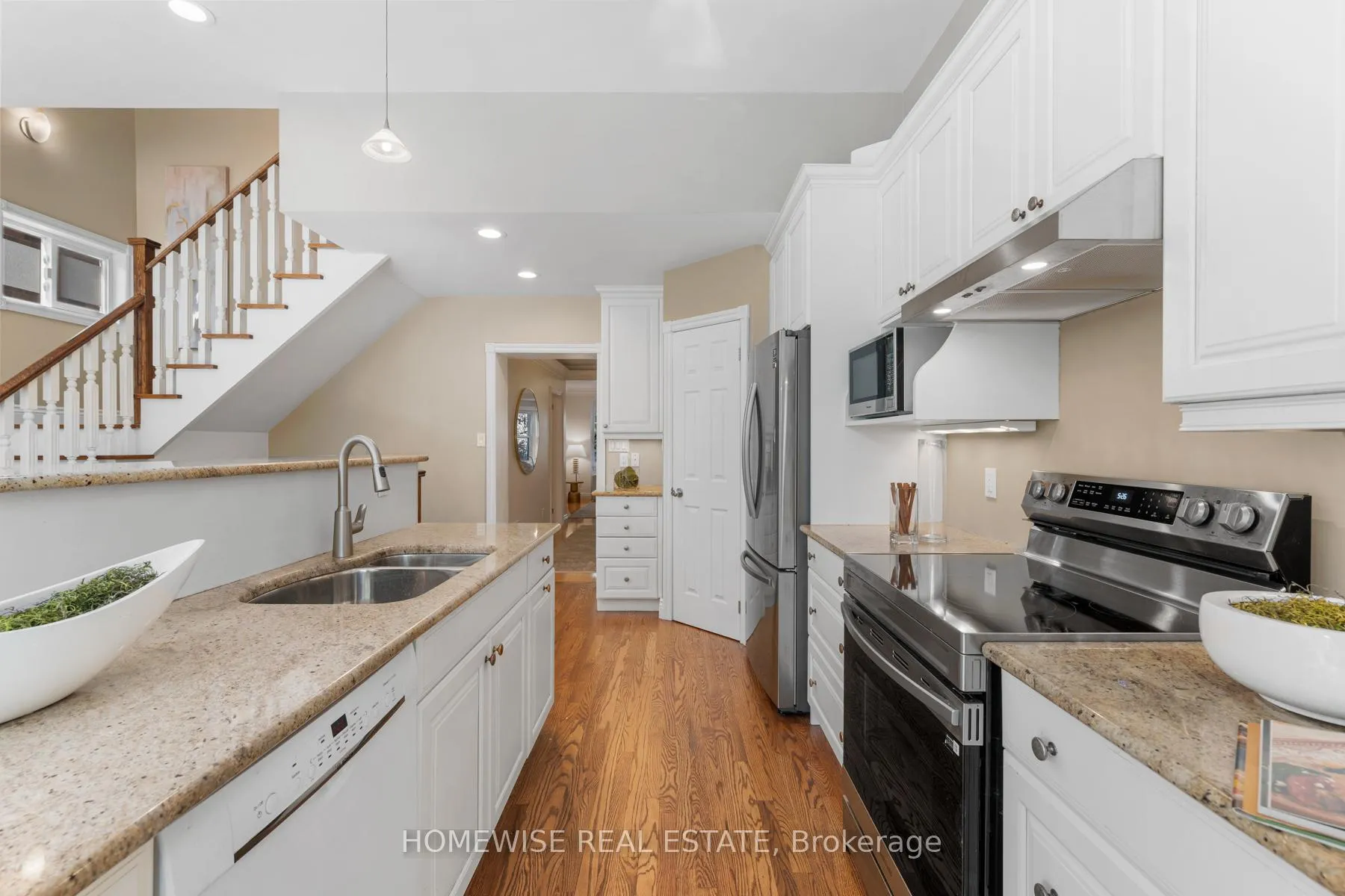Photo 12 of 176 Rumsey Road, Toronto, Leaside — HOMEH