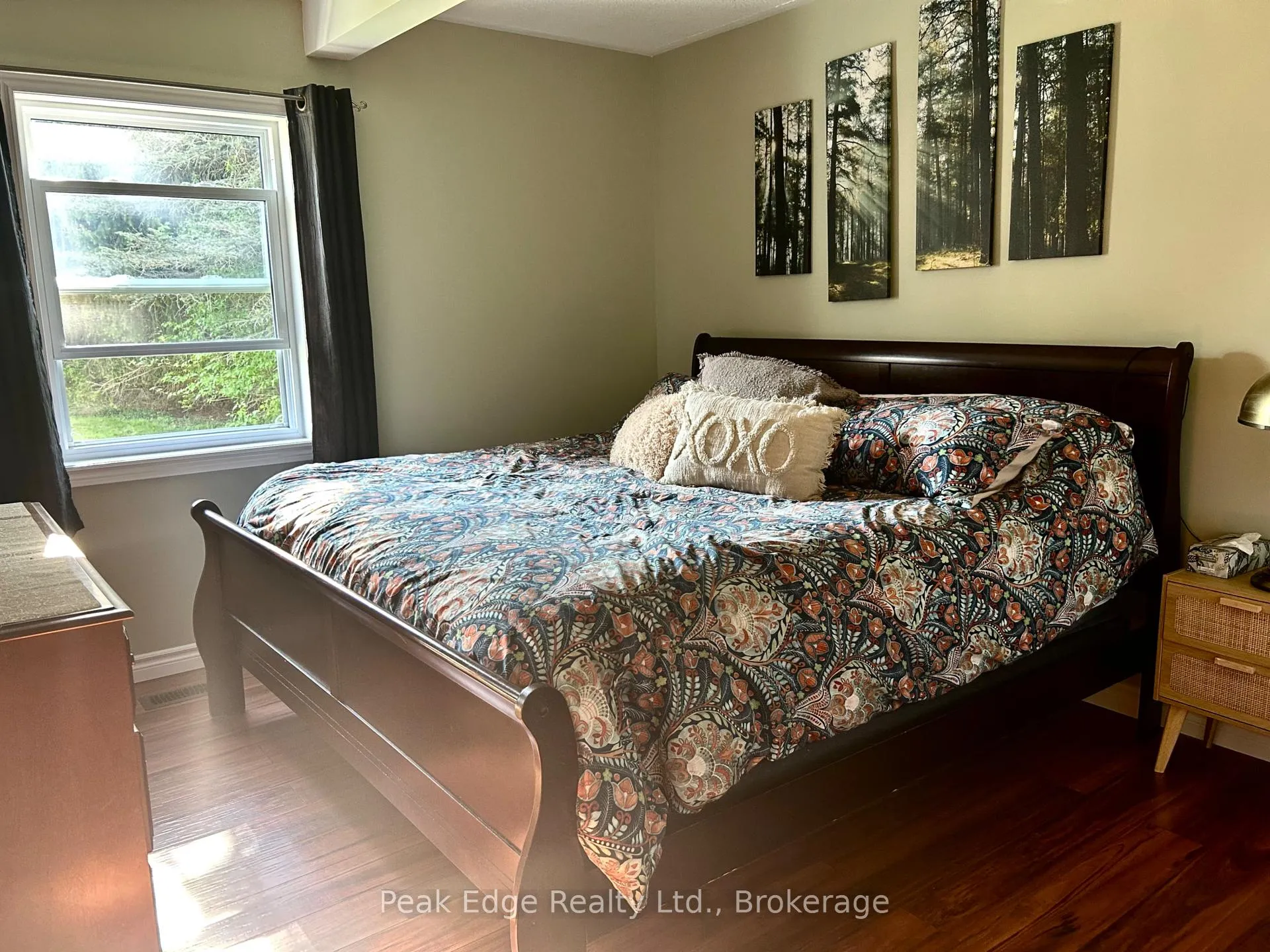 Photo 18 of 124 Douglas Street, Chatsworth — HOMEH
