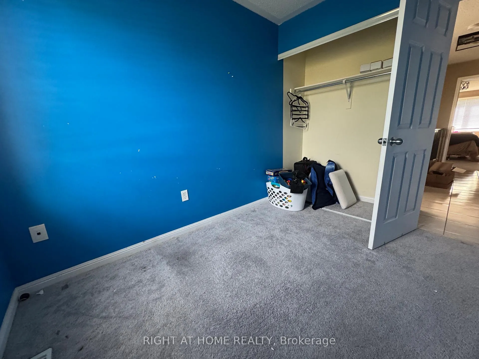 Photo 28 of 36 Farmstead Dr, Clarington, Bowmanville — HOMEH