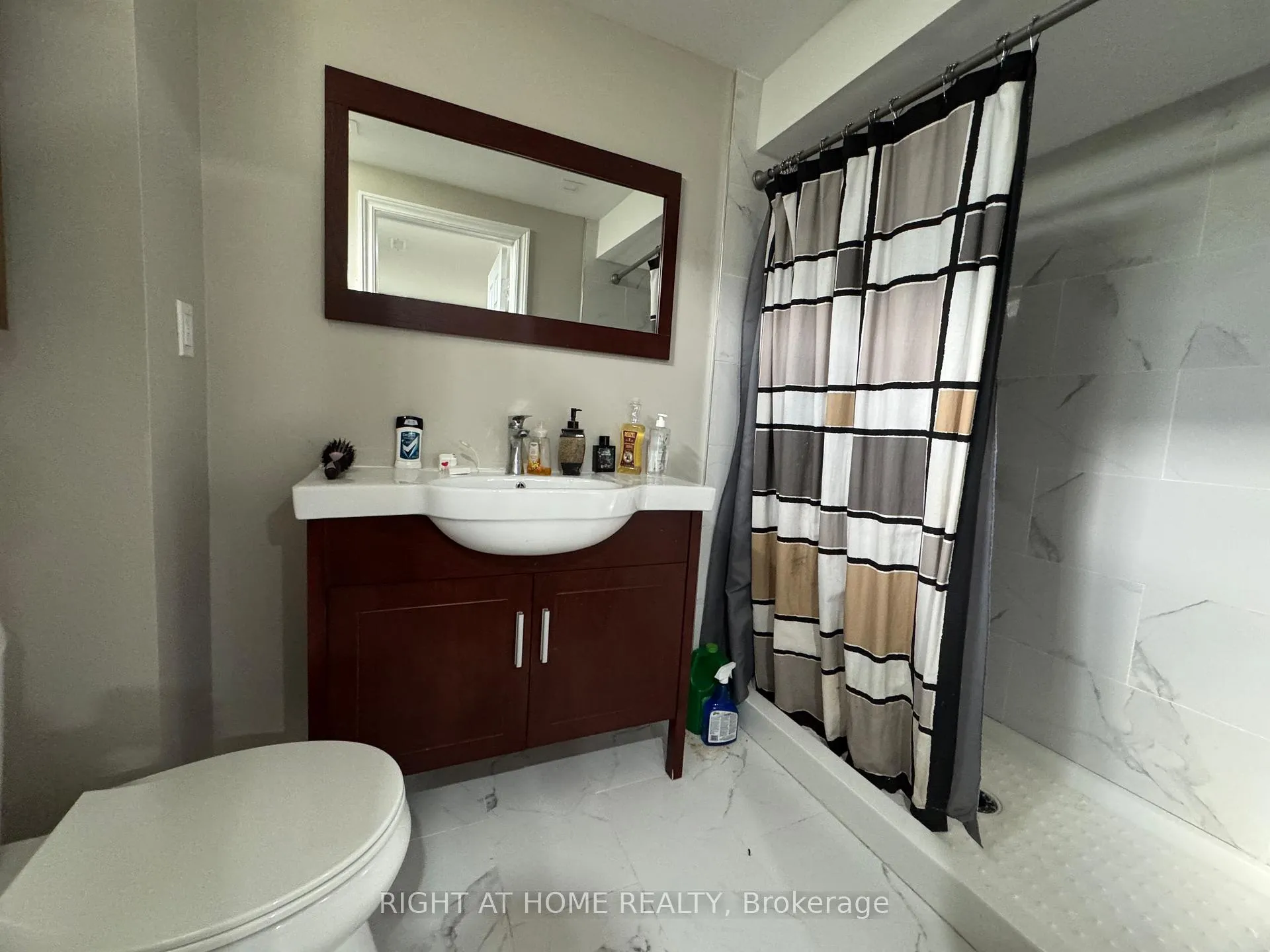 Photo 44 of 36 Farmstead Dr, Clarington, Bowmanville — HOMEH