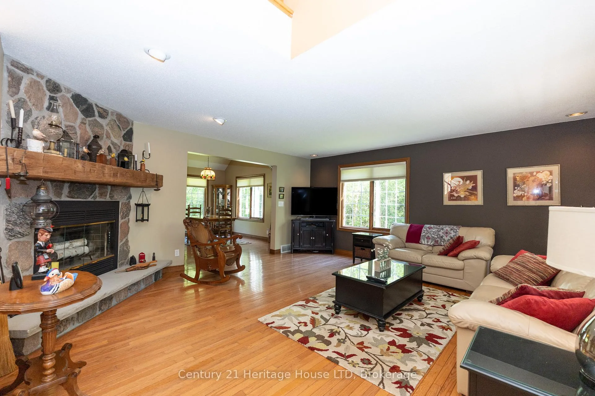 Photo 15 of 2468 Sunset Drive, Fort Erie, Bowen — HOMEH