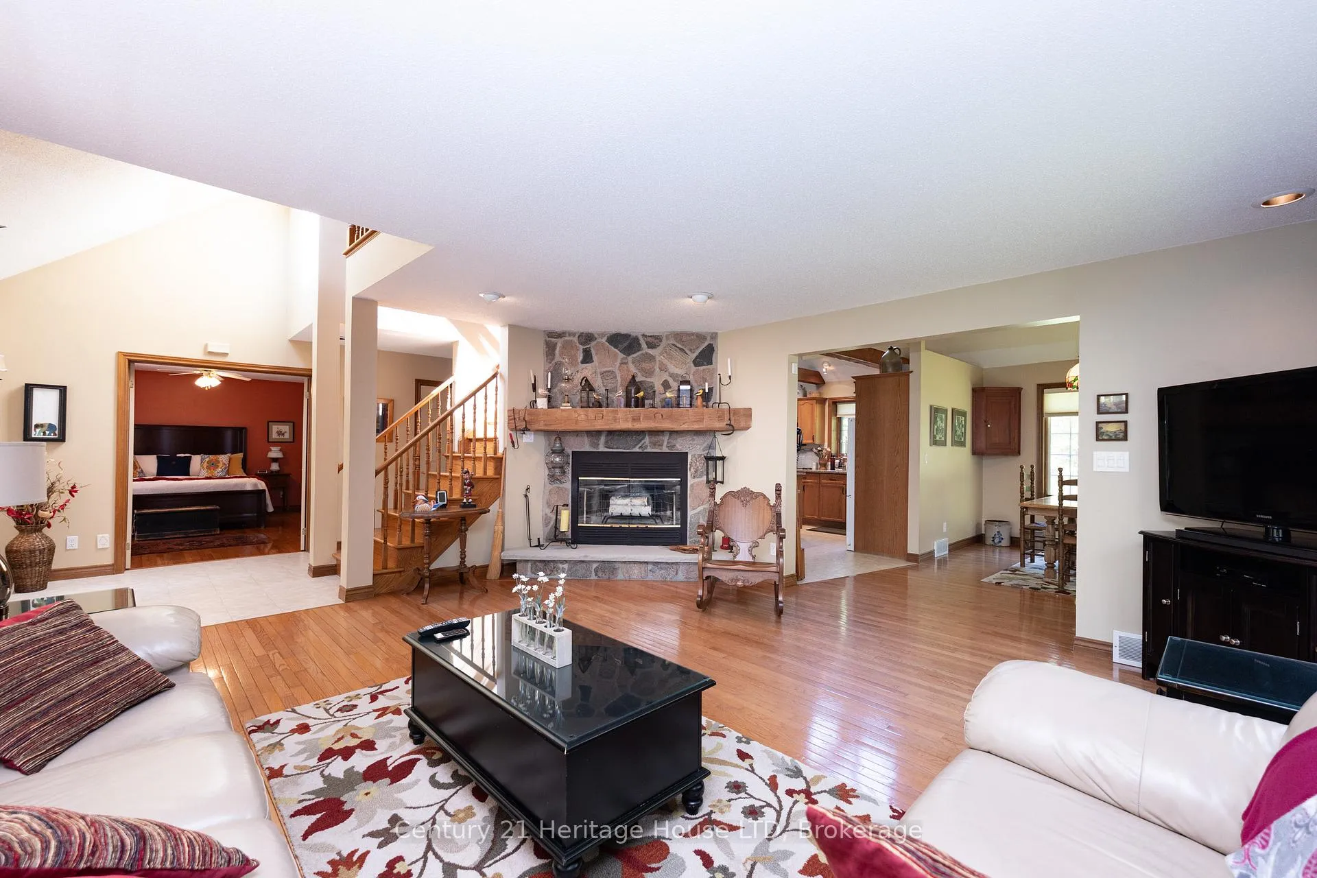 Photo 16 of 2468 Sunset Drive, Fort Erie, Bowen — HOMEH