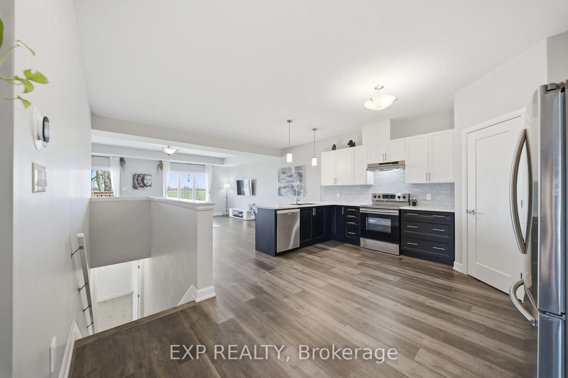 Photo 4 of 451 Lancaster Lane, North Dundas, Winchester — HOMEH
