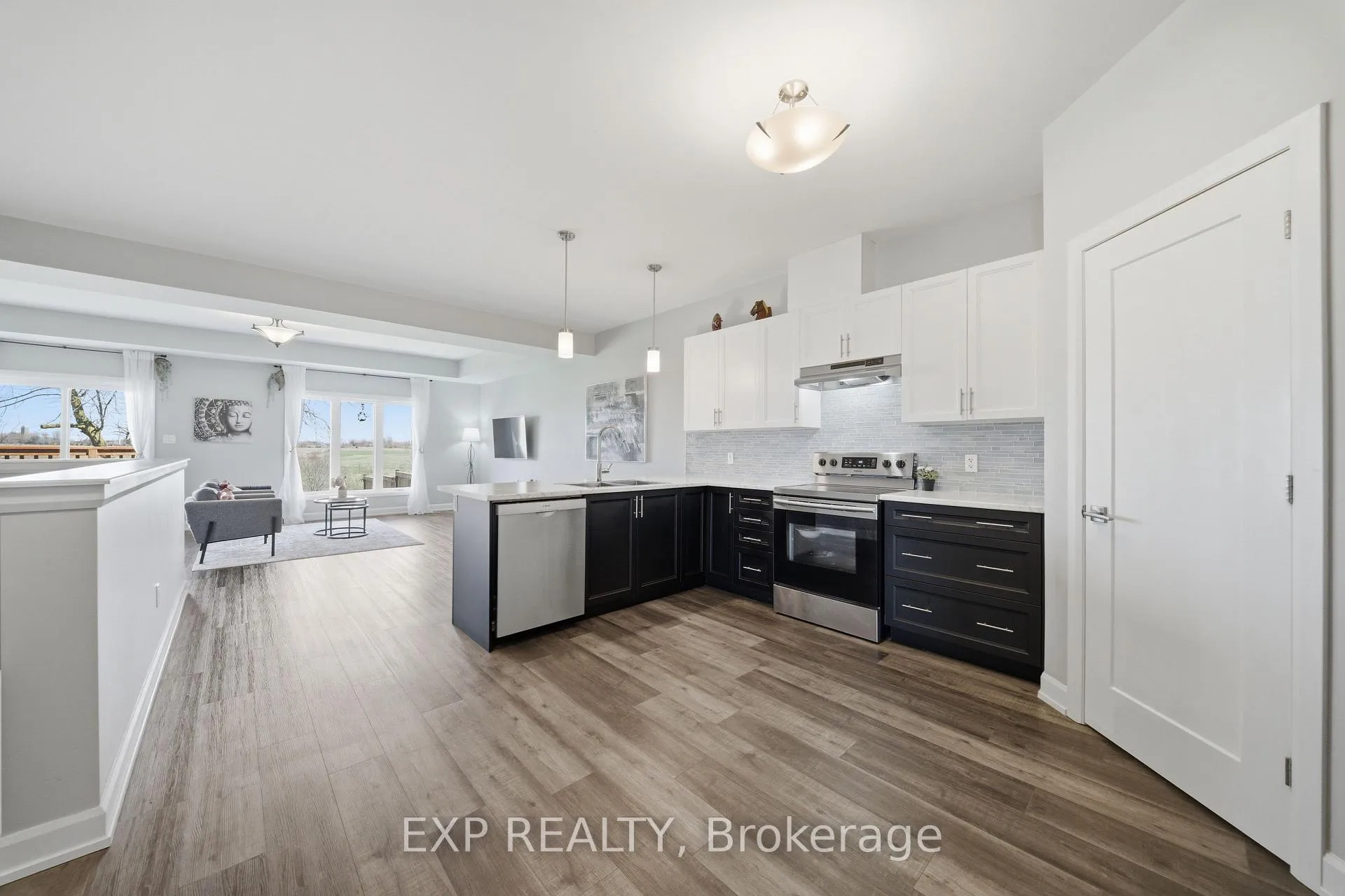 Photo 5 of 451 Lancaster Lane, North Dundas, Winchester — HOMEH