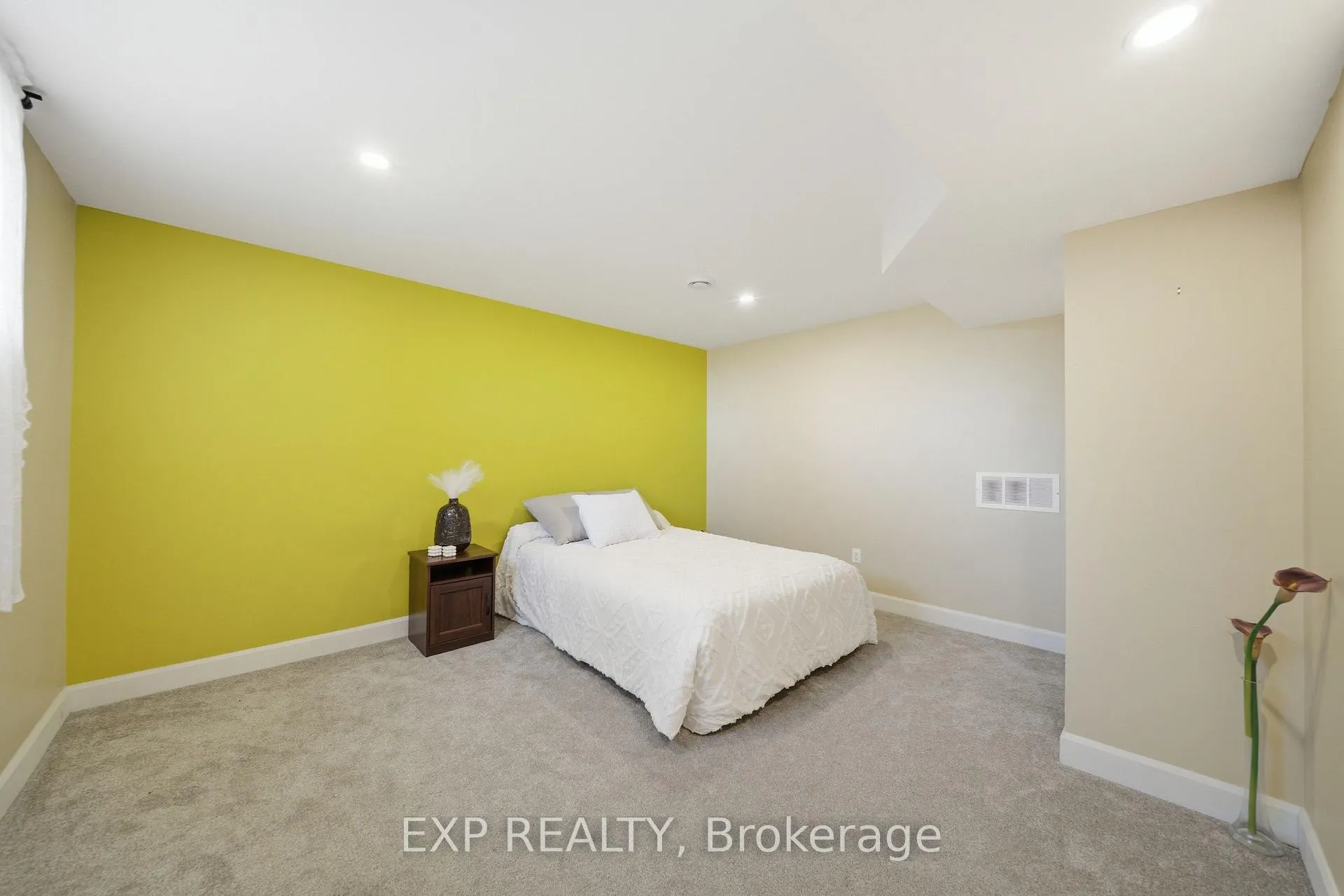 Photo 28 of 451 Lancaster Lane, North Dundas, Winchester — HOMEH