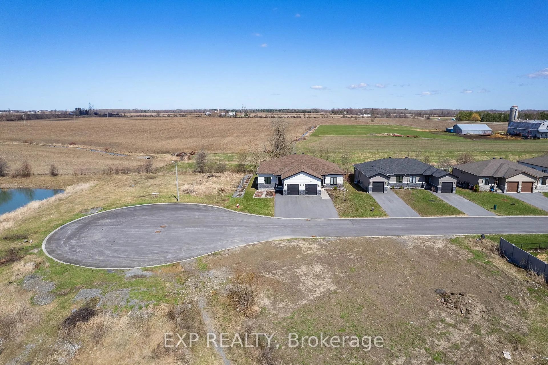 Photo 38 of 451 Lancaster Lane, North Dundas, Winchester — HOMEH