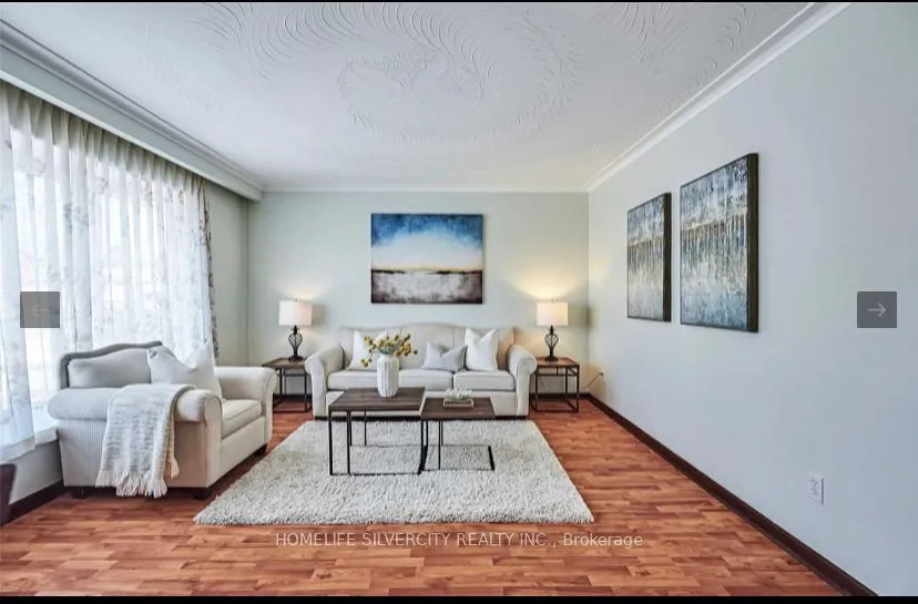 Photo 6 of 901 Crocus Crescent, Whitby, Downtown Whitby — HOMEH
