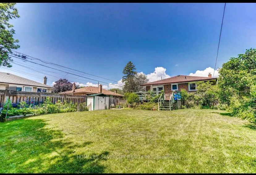 Photo 16 of 901 Crocus Crescent, Whitby, Downtown Whitby — HOMEH
