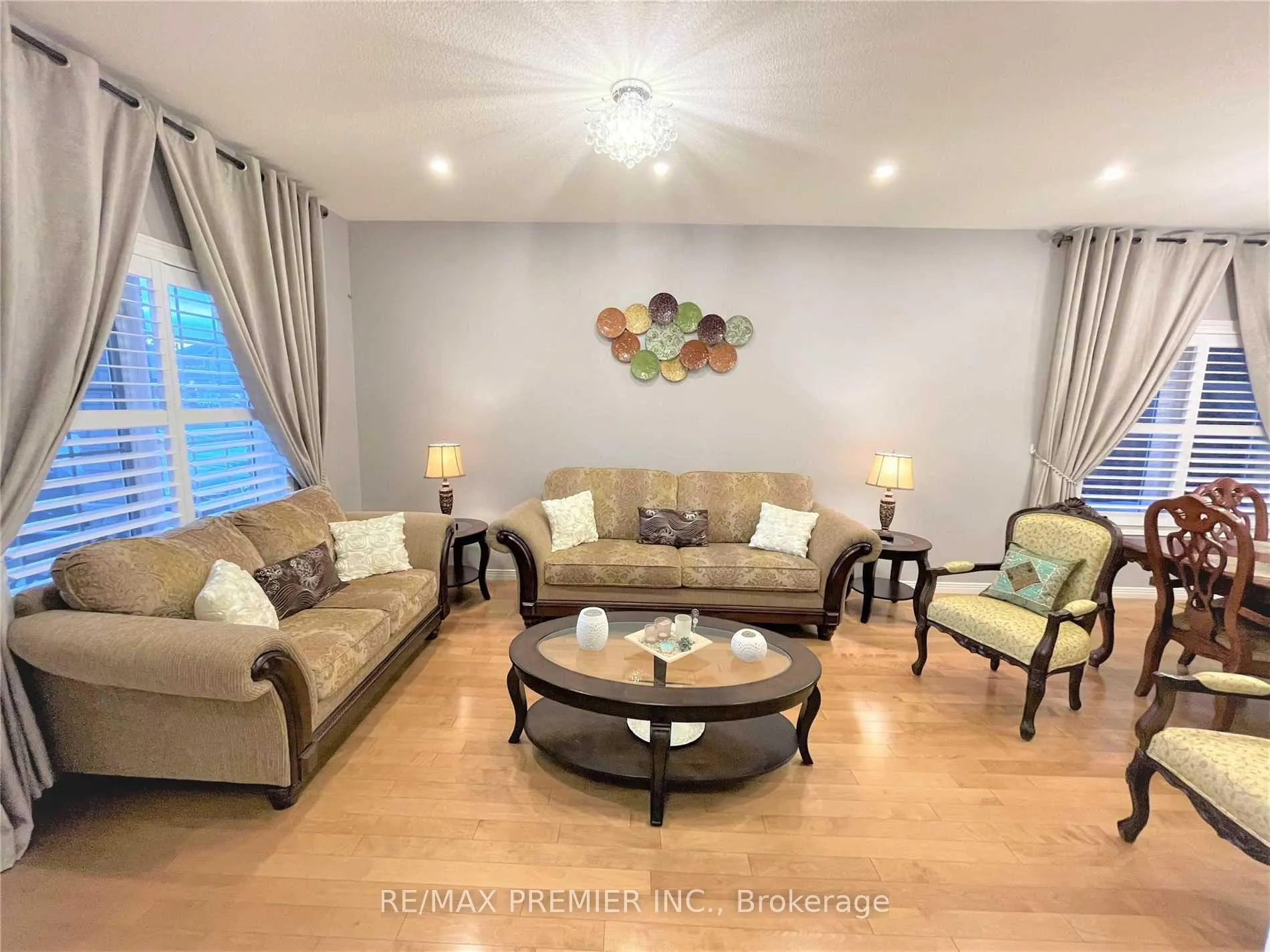 Photo 9 of 88 Sundance Crescent, Hamilton, Stoney Creek — HOMEH