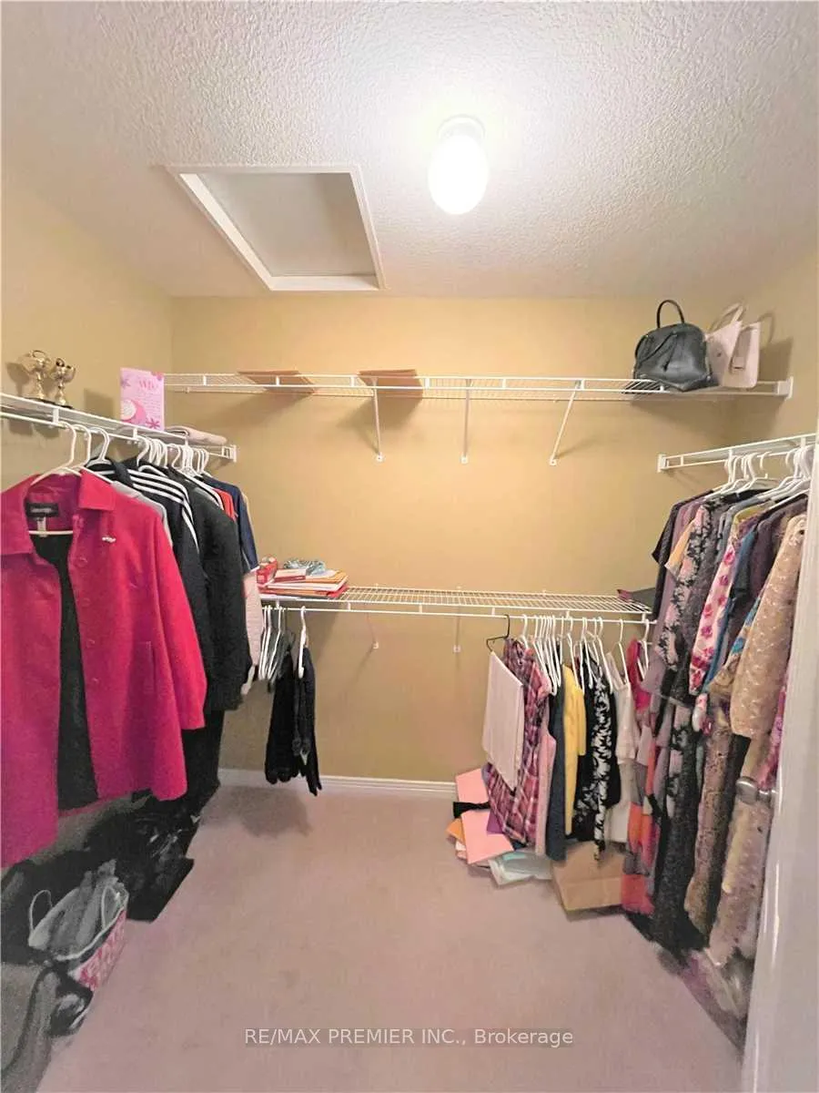 Photo 17 of 88 Sundance Crescent, Hamilton, Stoney Creek — HOMEH