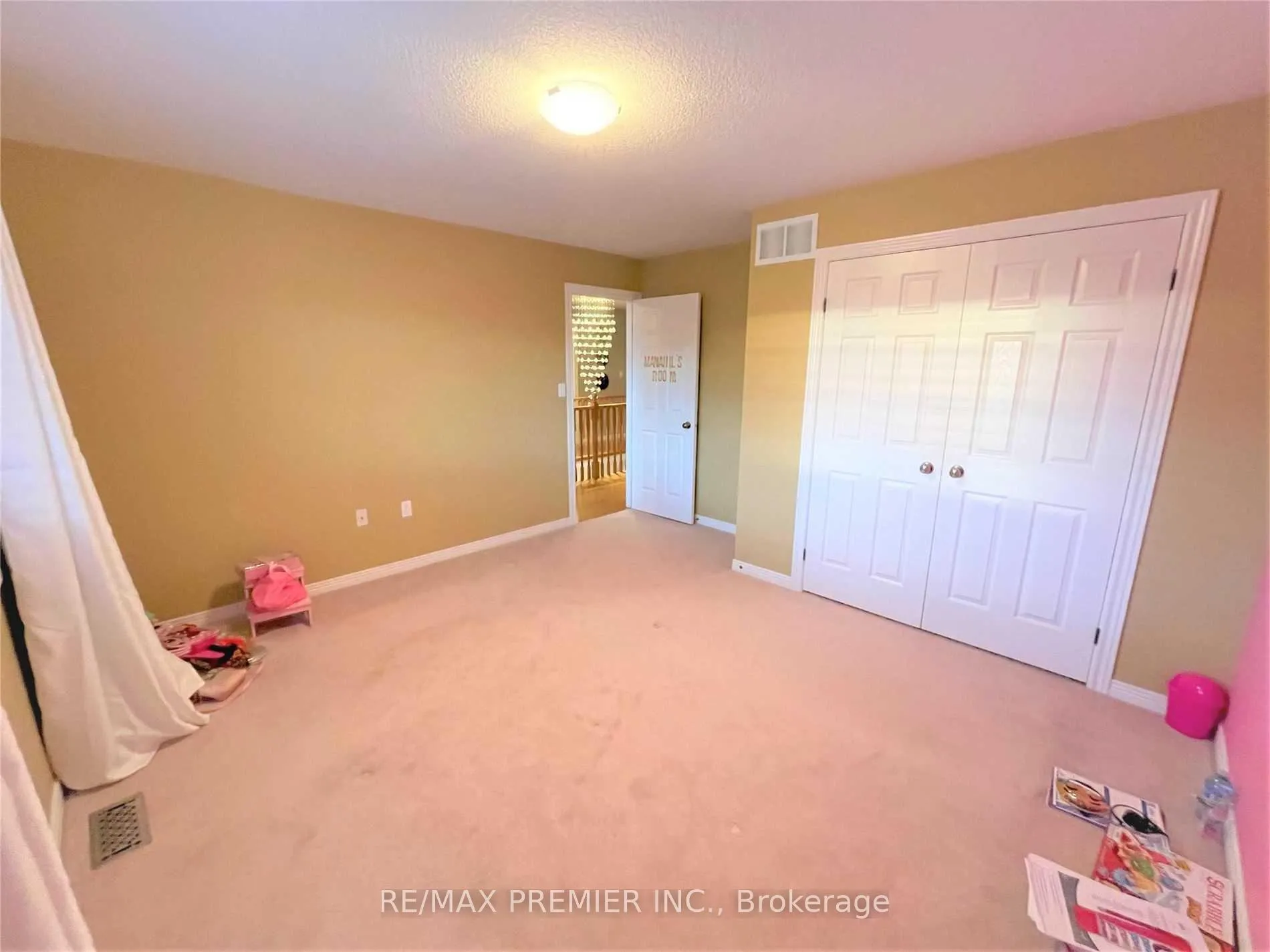 Photo 21 of 88 Sundance Crescent, Hamilton, Stoney Creek — HOMEH