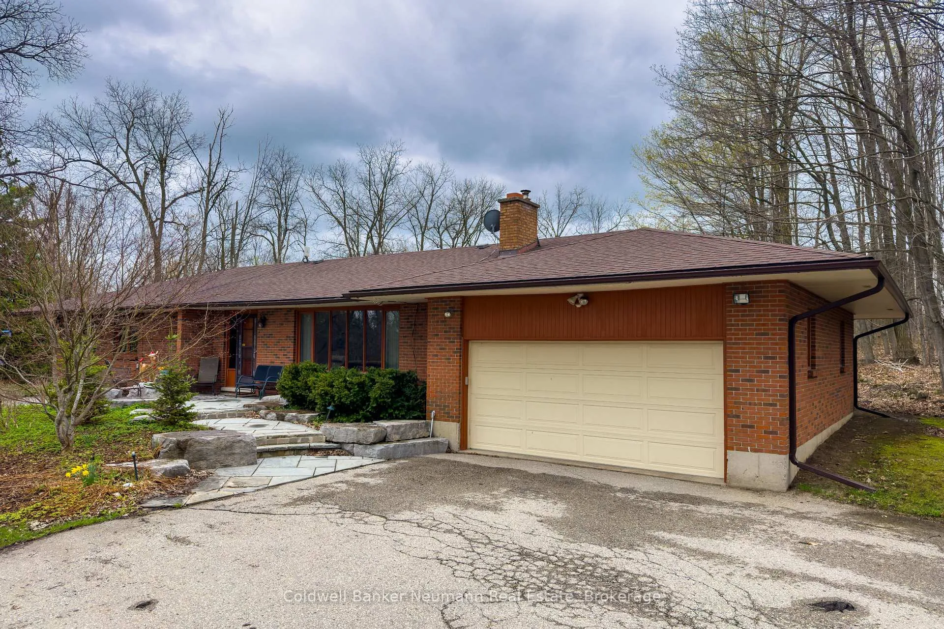 Front of 4711 Watson Road S