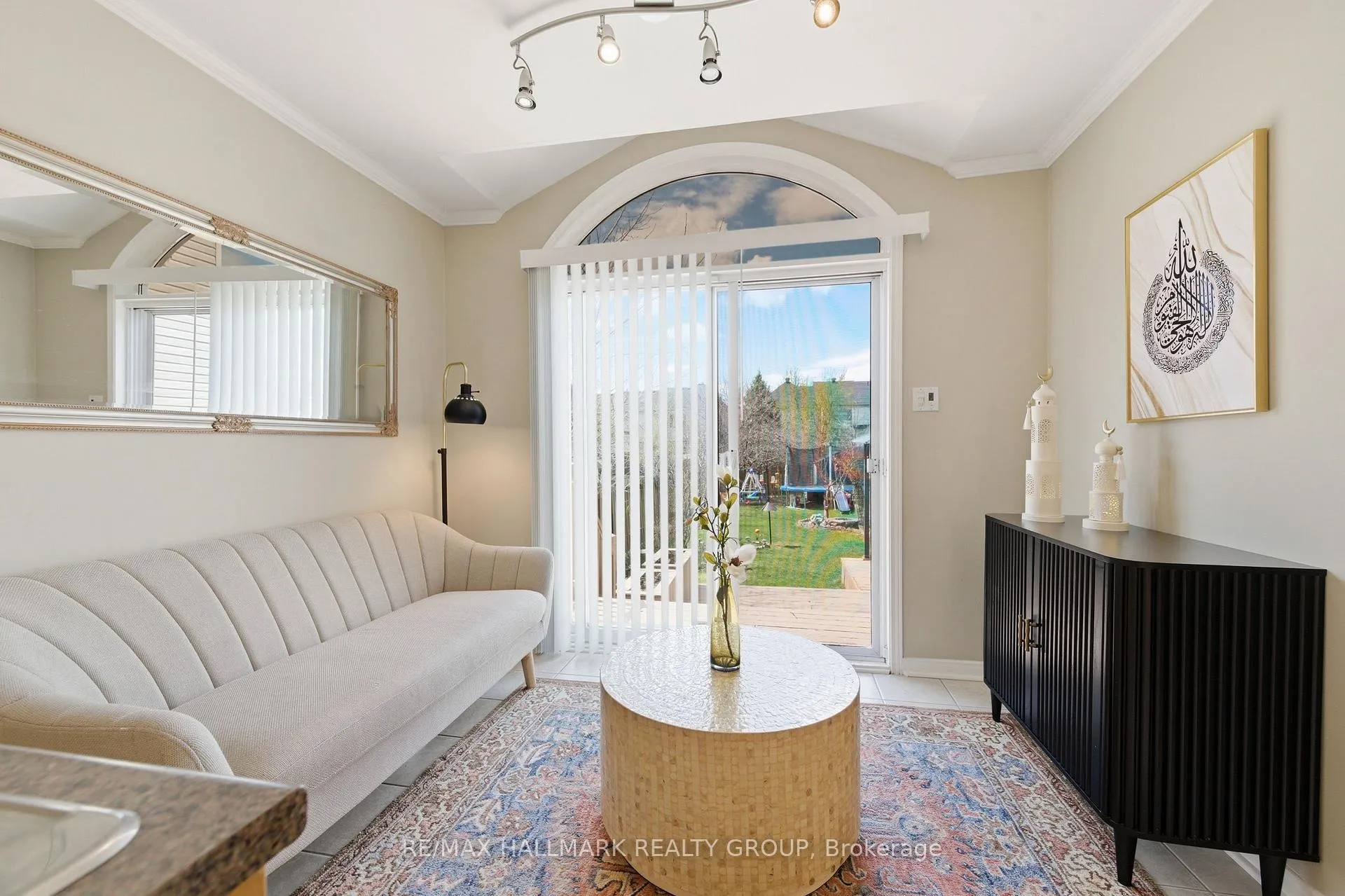 Photo 13 of 2208 Brockstone Crescent, Ottawa, Avalon East — HOMEH